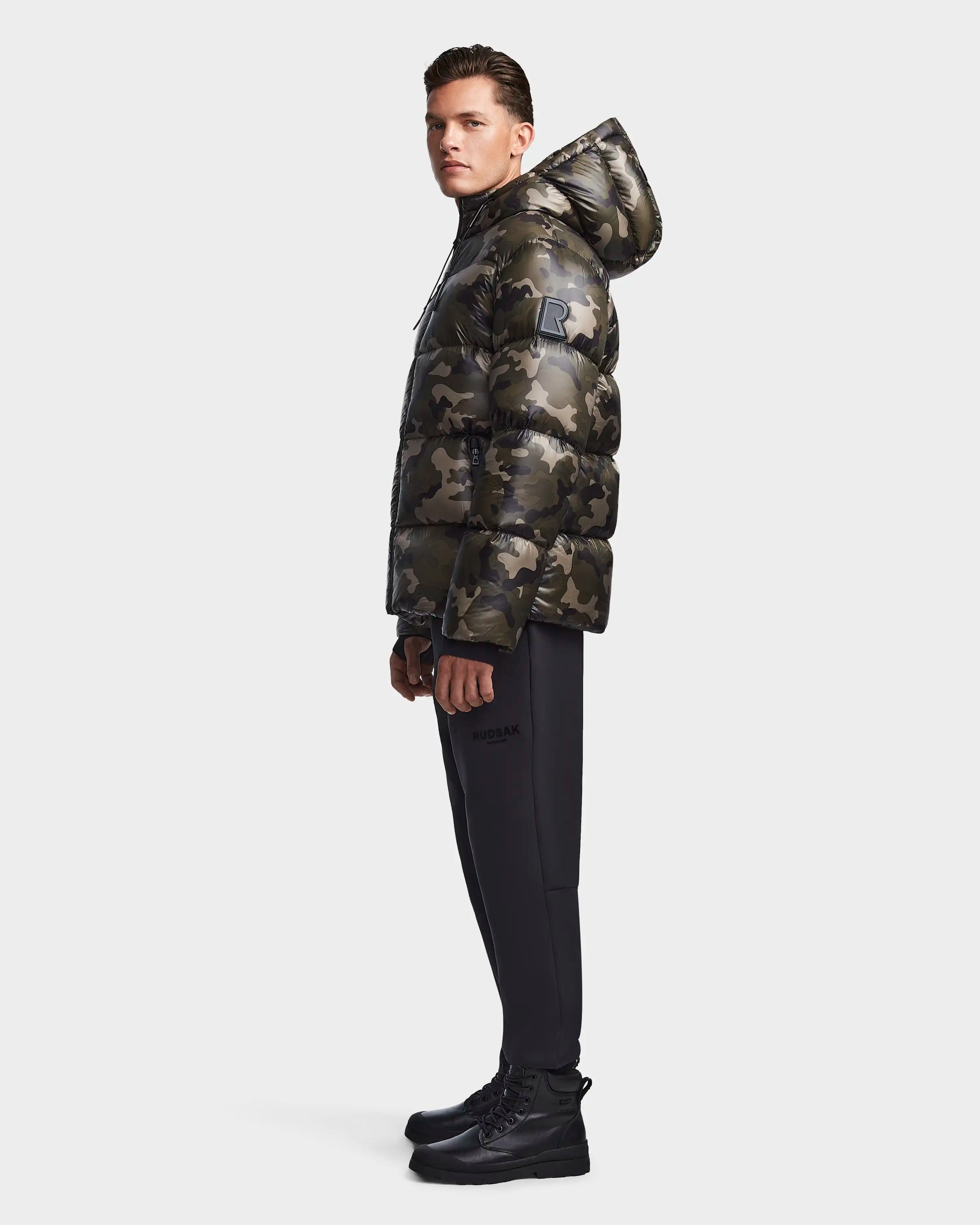 DANIEL M M123510 Camouflage Hunting Jacket - Waterproof & Windproof Outdoor Gear for Men - Perfect for Hunting, Hiking & Camping Adventures