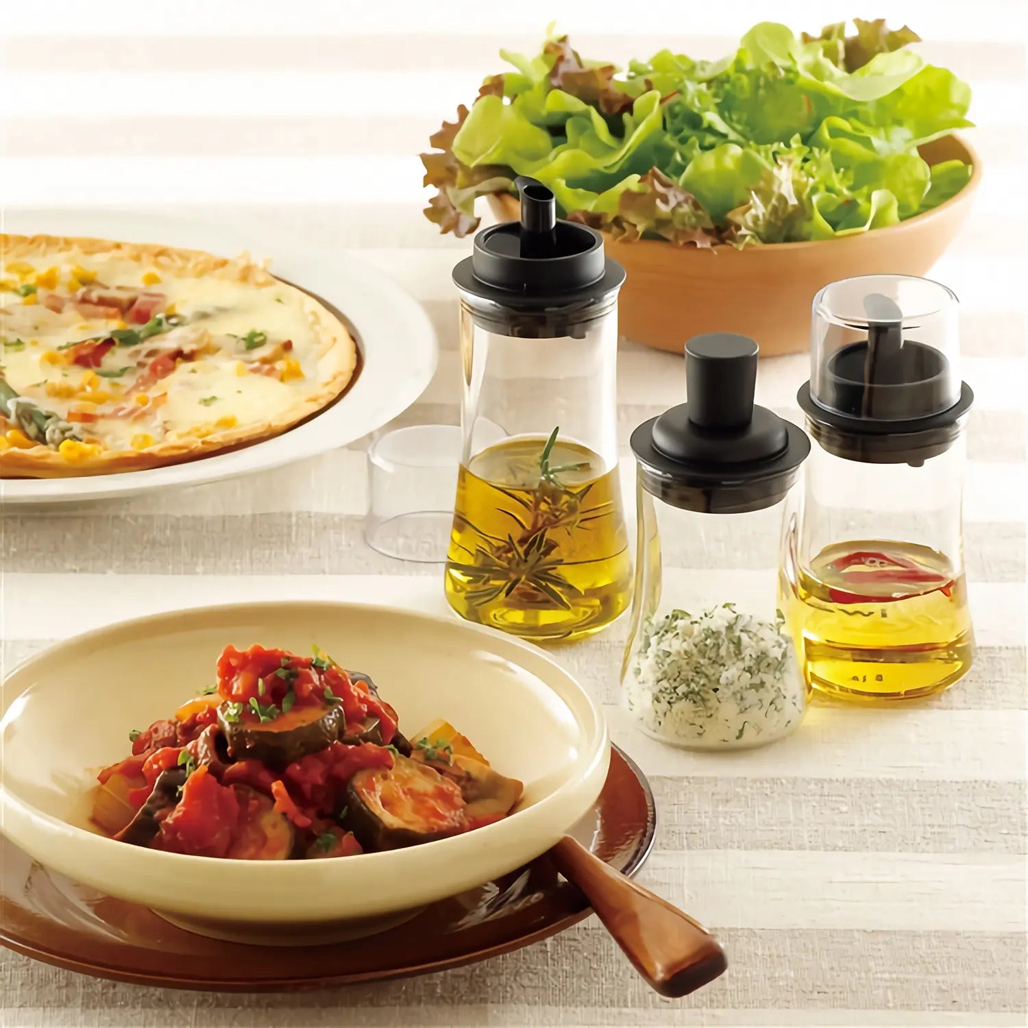 Iwaki Heat Resistant Glass Oil Cruet - 8oz Drizzling Bottle for Olive Oil, Vinegar & Salad Dressing - Dishwasher Safe Kitchen Essential for Cooking, Baking & Gourmet Meals