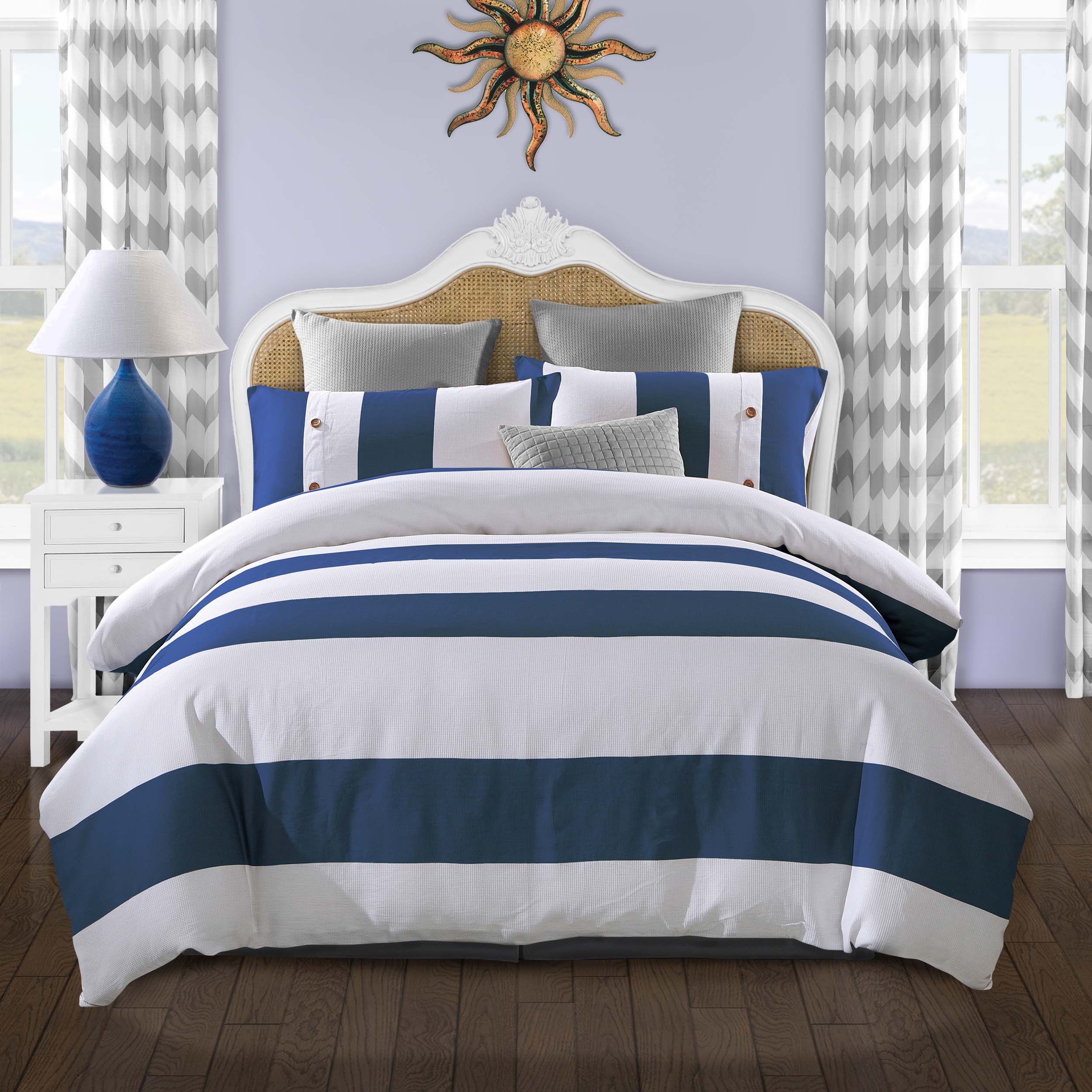 300 Thread Count Cotton Striped Duvet Cover Set - Soft & Breathable Bedding Set for Queen/King Size - Perfect for Home, Hotel & Guest Room Decor (3-Piece Set)