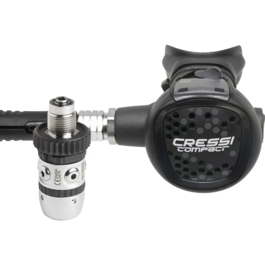 Cressi AC2 Compact Scuba Diving Mask - Lightweight & Comfortable for Snorkeling, Freediving & Underwater Photography