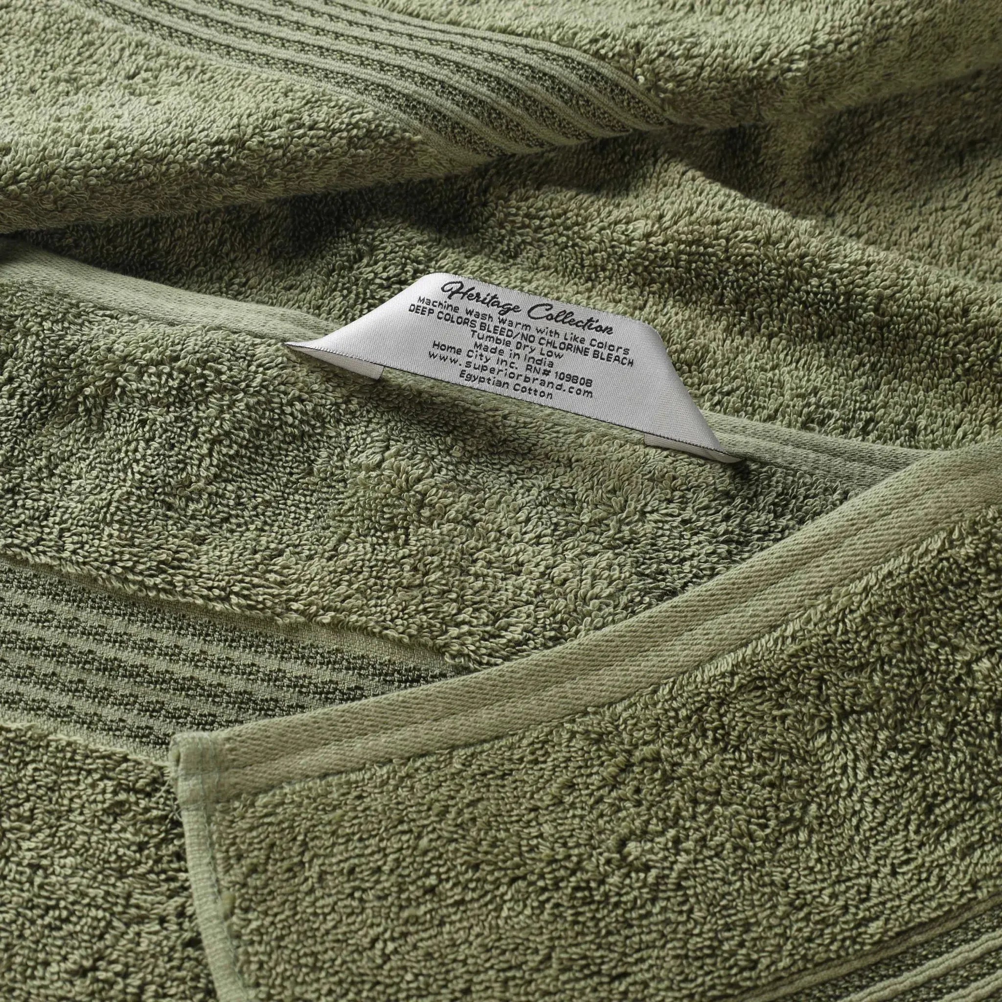 Premium Egyptian Cotton Bath Towels Set of 4 - Ultra Soft & Highly Absorbent Luxury Towels for Spa, Hotel & Home Use