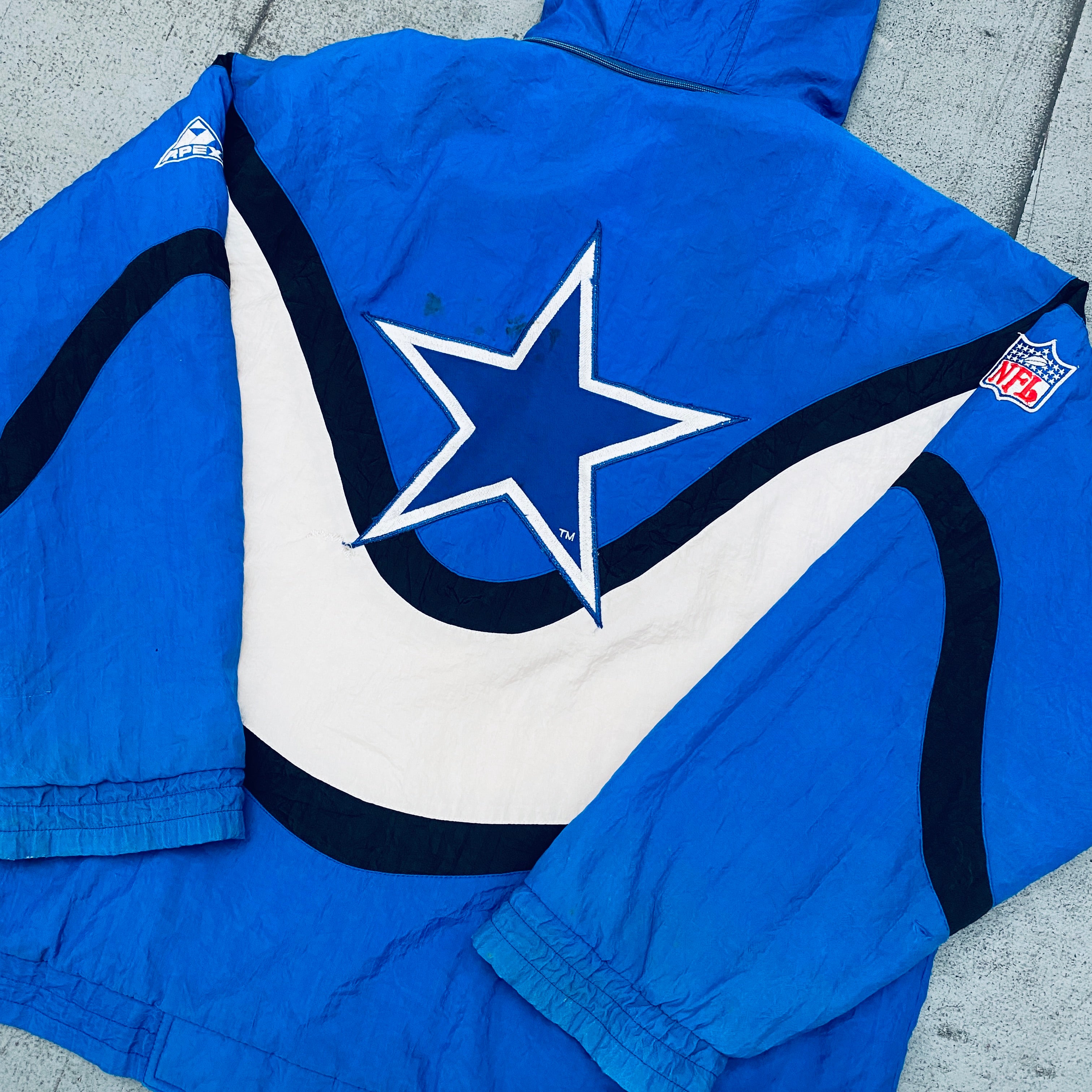 Dallas Cowboys: 1990's Apex One Ice Cream Man Wave Fullzip Proline Jacket (L)