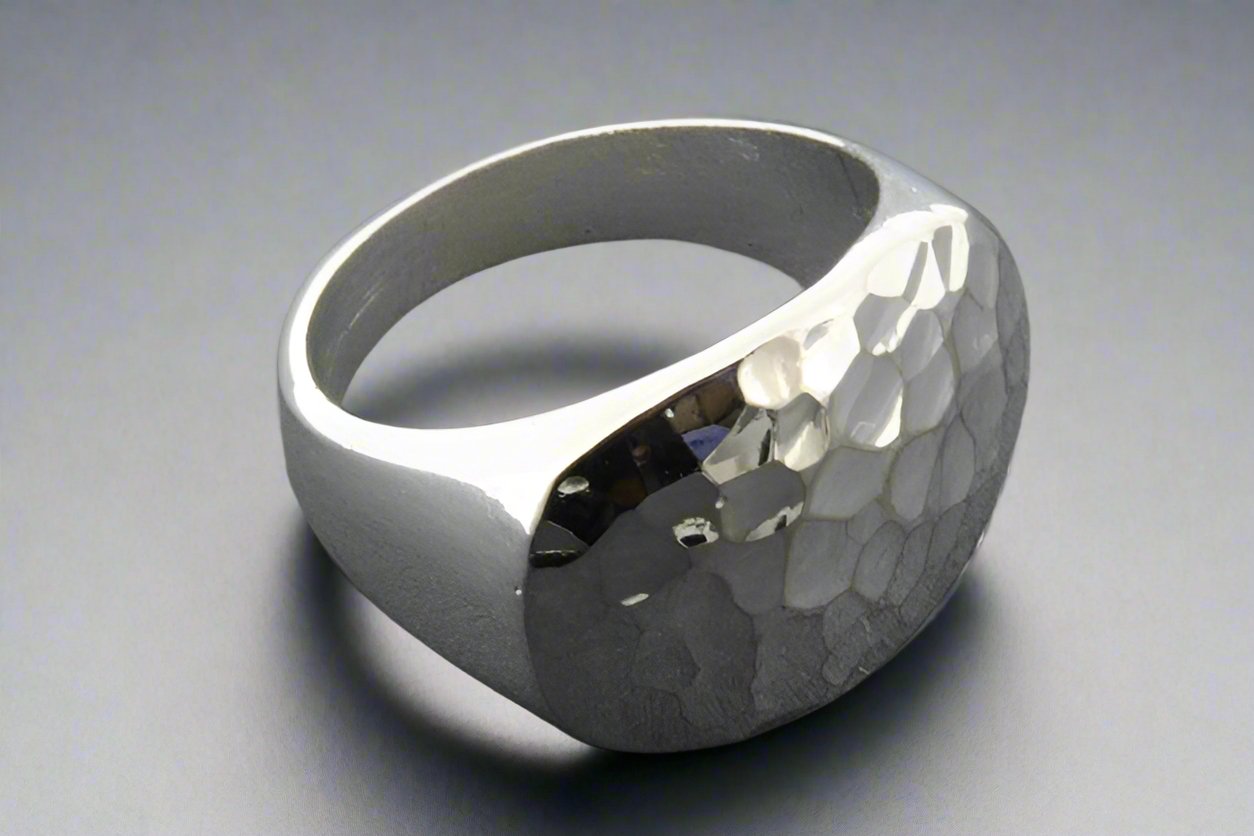 Hammered Signet Ring for Men & Women - Sterling Silver 925 - Vintage Style Jewelry - Perfect for Engraving, Gifts & Everyday Wear