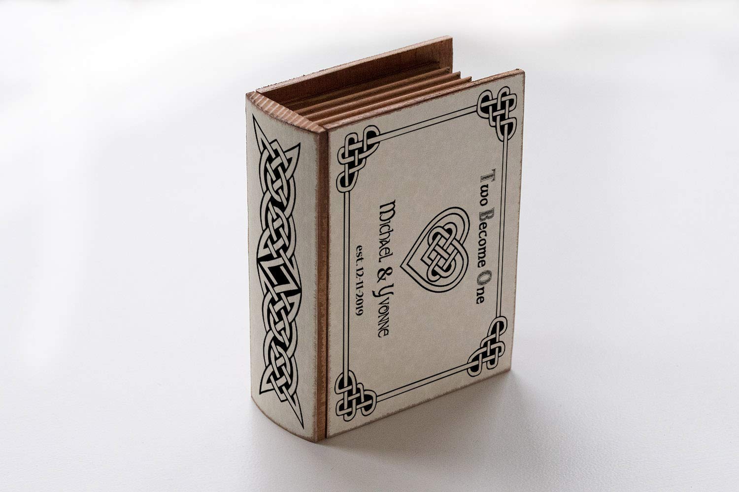 Personalized Celtic Infinity Heart Wedding Ring Box - Custom Engraved Ring Bearer Box for Engagement & Wedding Ceremonies - Perfect for Ring Bearer Pillow, Vows Exchange & Romantic Proposals