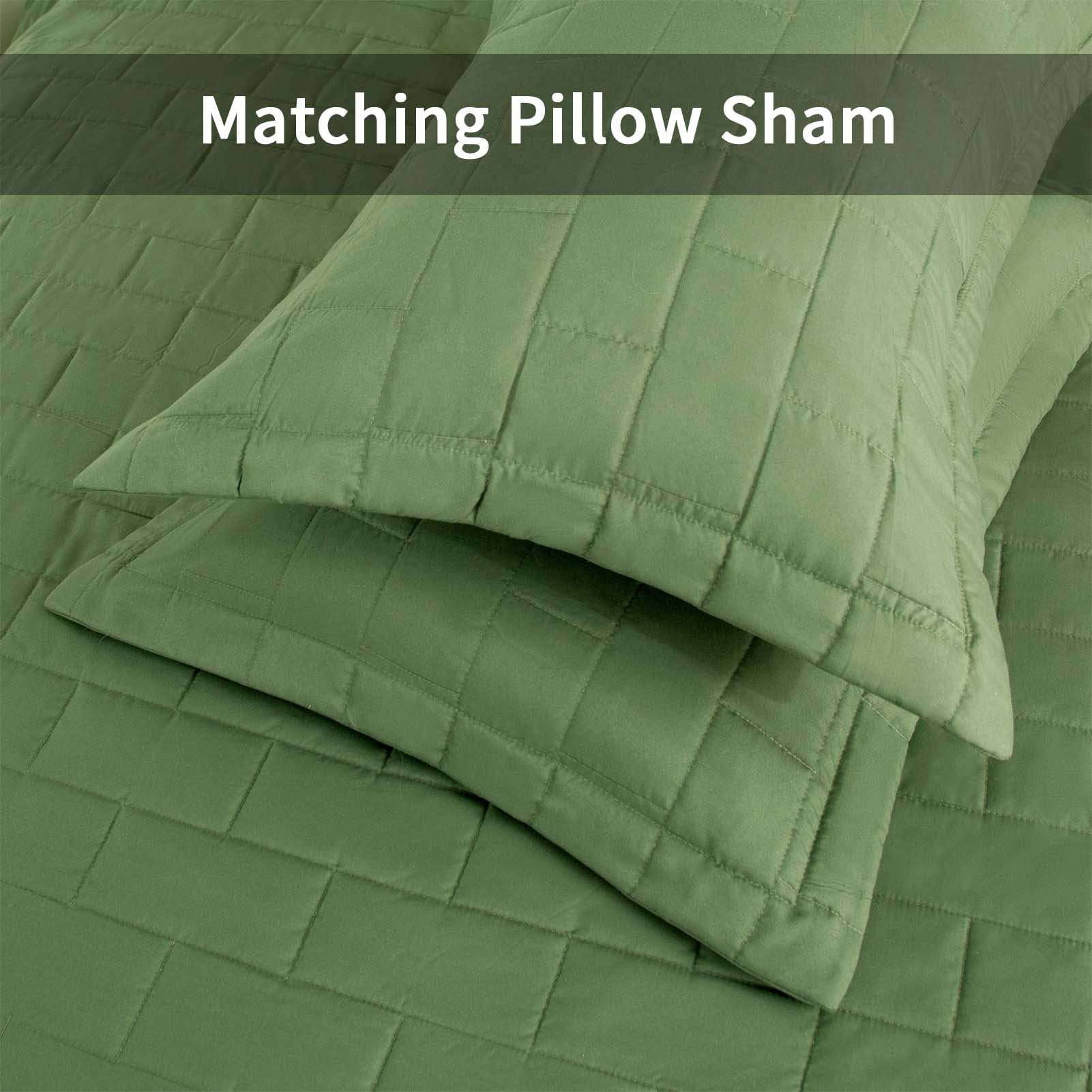 Hygge Hush Summer Quilt Set King Size - Olive Green Rectangle Pattern 3 Piece Bedding Set | Oversized Modern All Season Bedspread with 1 Quilt & 2 Pillow Shams | Perfect for Guest Rooms, Master Bedroom & Cozy Home Decor