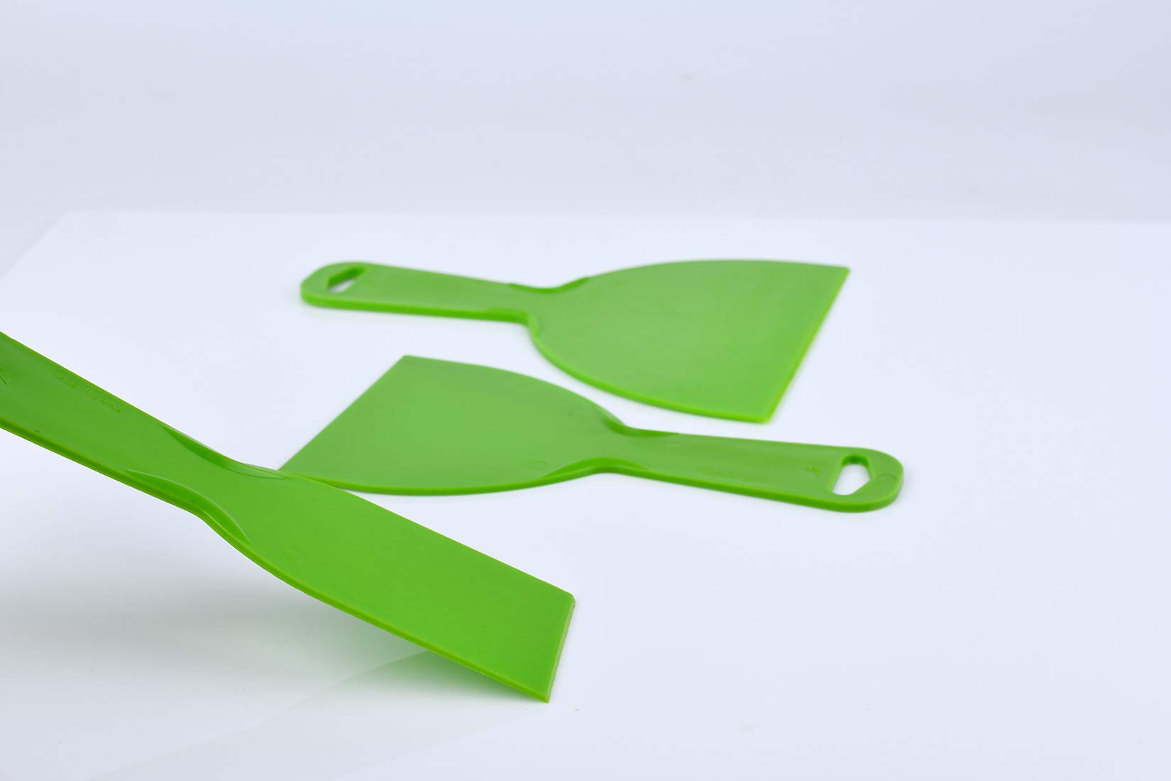 zYoung 5-Piece Flexible Plastic Putty Knife Set - Large Size Paint Scrapers for Spackling, Wallpaper Removal & Drywall Repair - Durable Spatula Scrapers for DIY Home Improvement Projects (Perfect for Painting, Patching & Surface Prep)