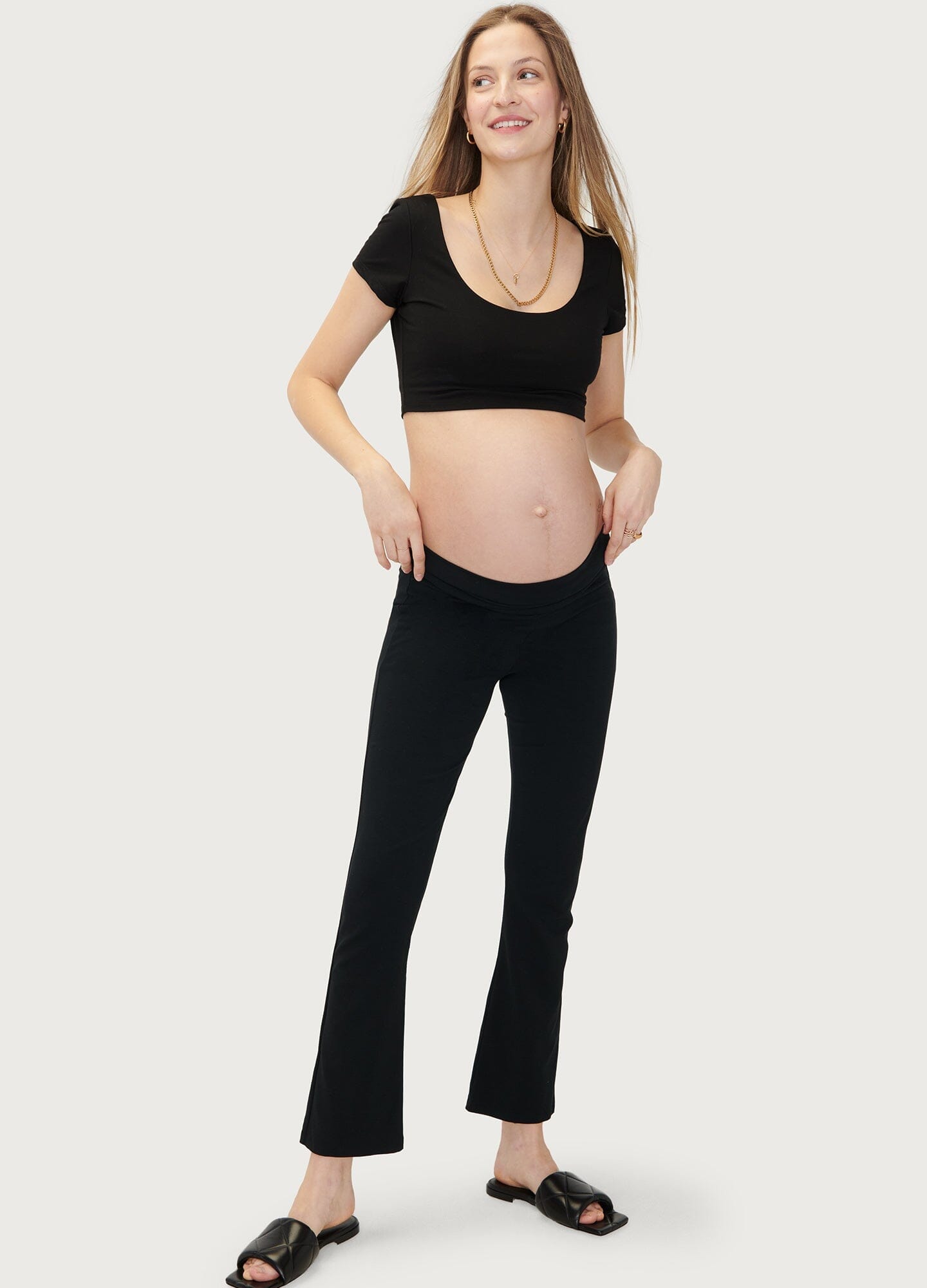 The Ultimate Before, During & After Crop Flare - Perfect for Yoga, Running & Outdoor Activities | High-Waisted Comfort & Support for Women