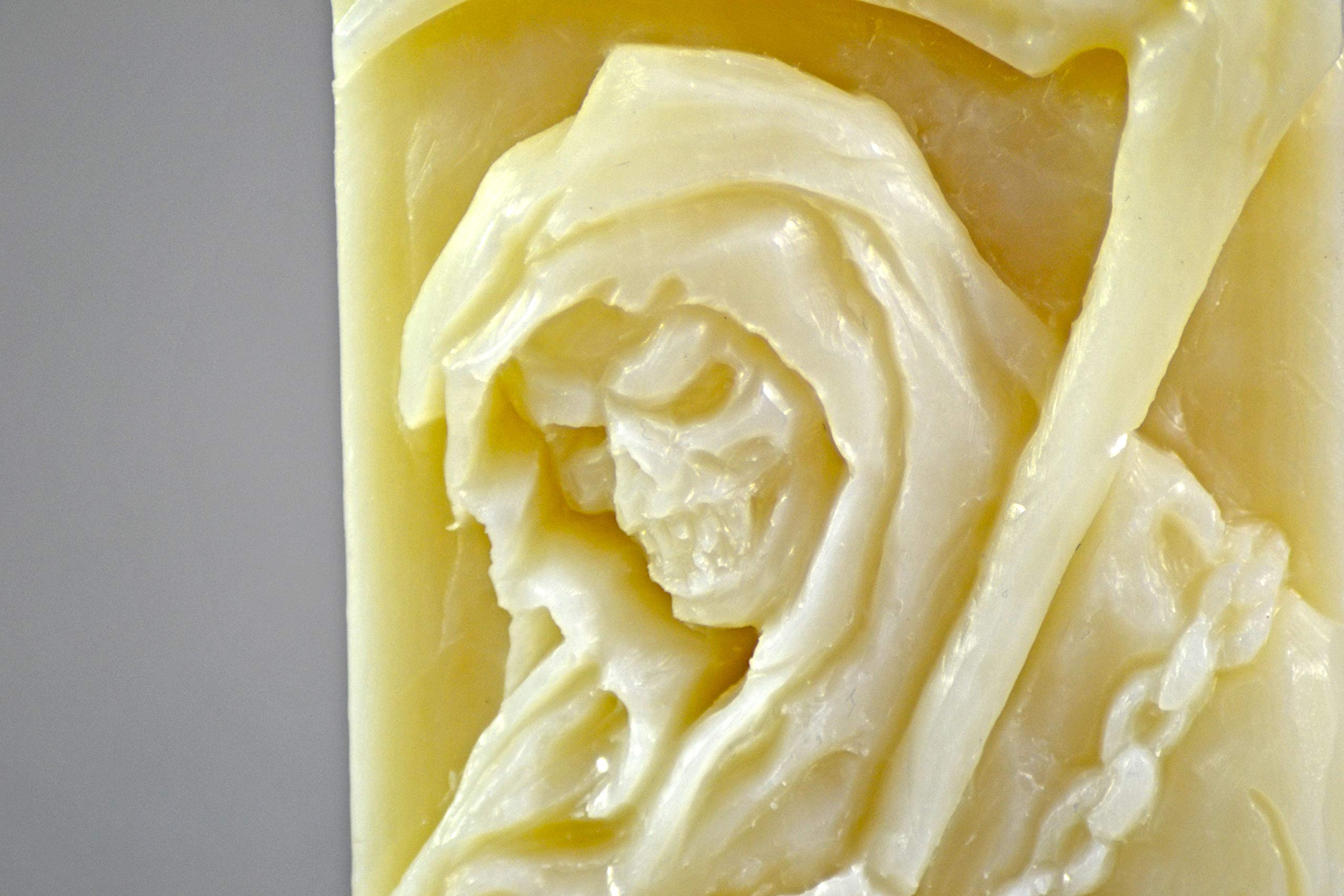 Grim Reaper Silicone Mold for DIY Soap Making, Candle Crafting & Resin Art - Perfect for Halloween Decorations, Cosplay Props & Spooky Party Favors
