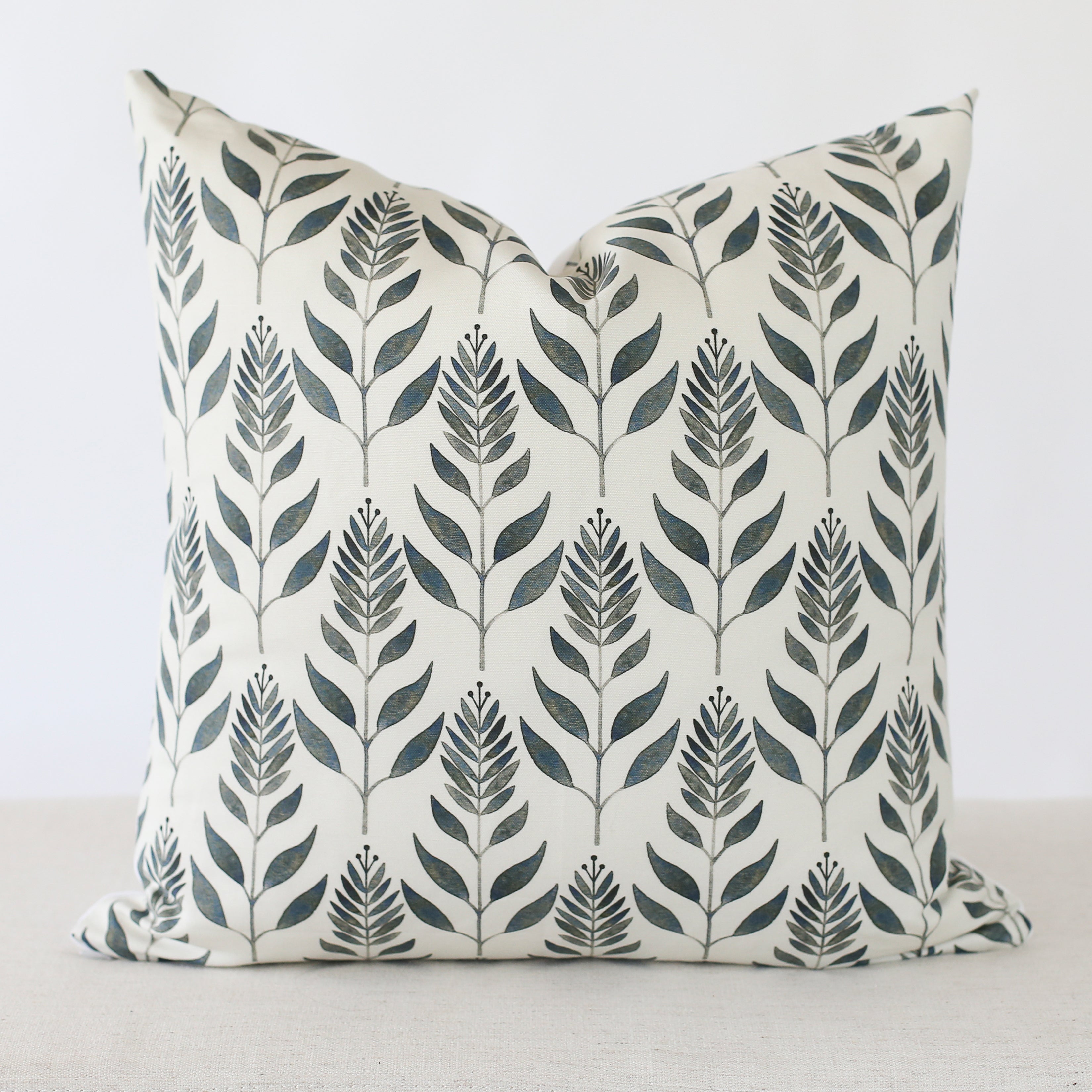 Handmade Boho Pillow Cover - Soft Cotton Decorative Throw Pillow Case for Living Room, Bedroom, and Sofa - Perfect for Home Decor and Cozy Comfort