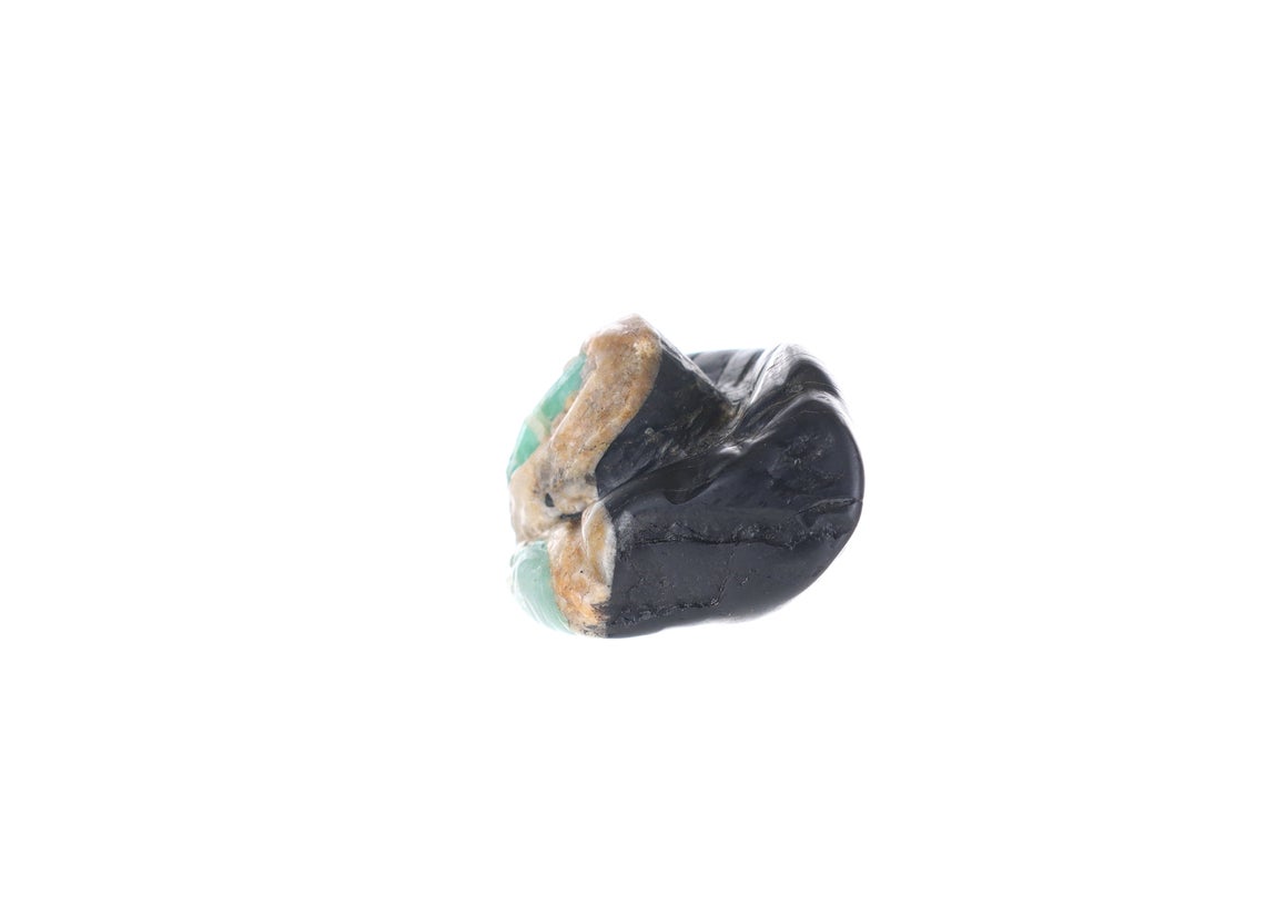 Natural Colombian Emerald Rough Crystal Sculpture – Raw Emerald Gemstone for Jewelry Making, Meditation & Healing | Handcrafted Artisan Decor for Home & Office