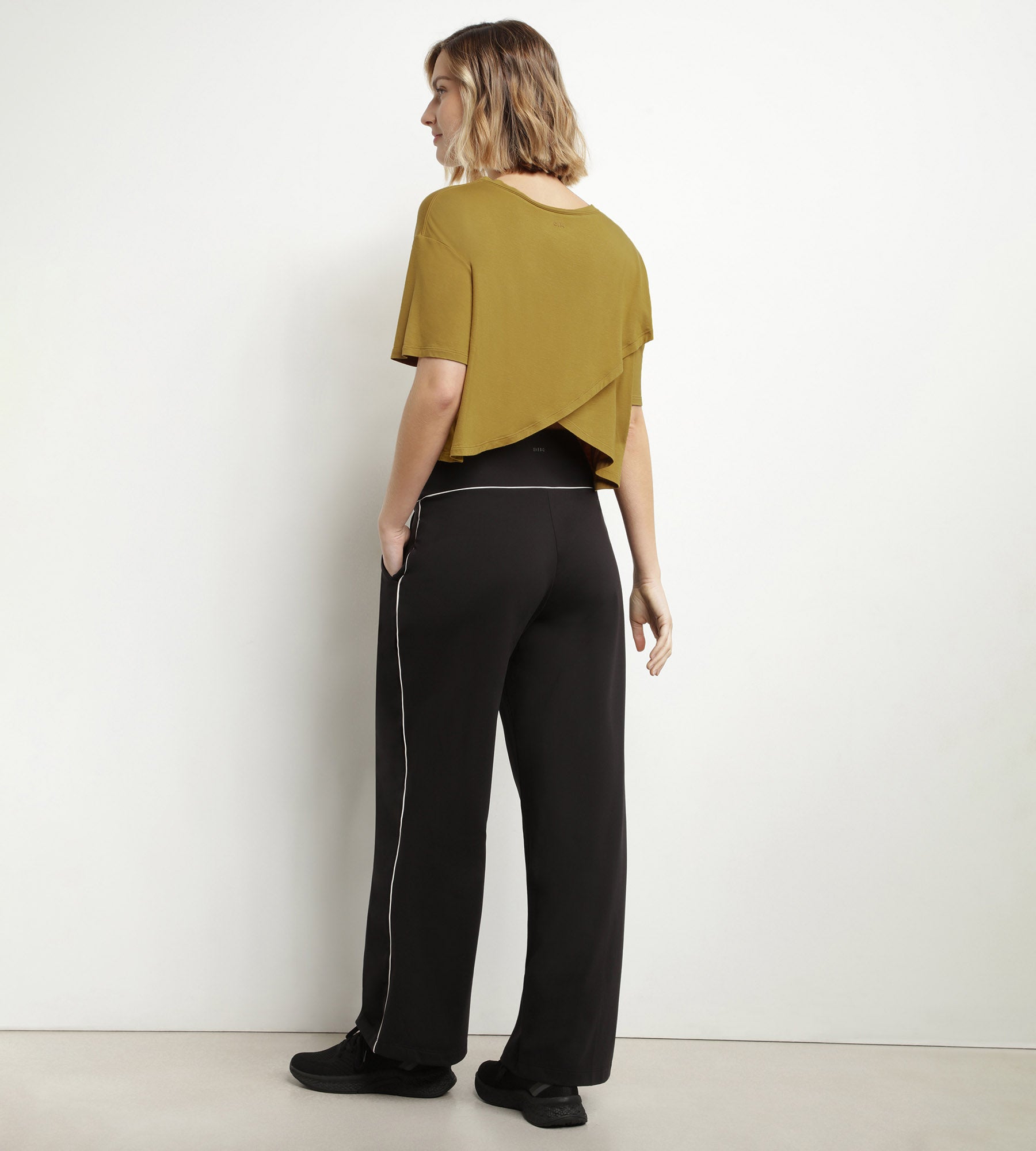Olive Green Viscose Open Back Sports T-Shirt for Women - Breathable & Stylish Workout Top for Yoga, Running & Gym