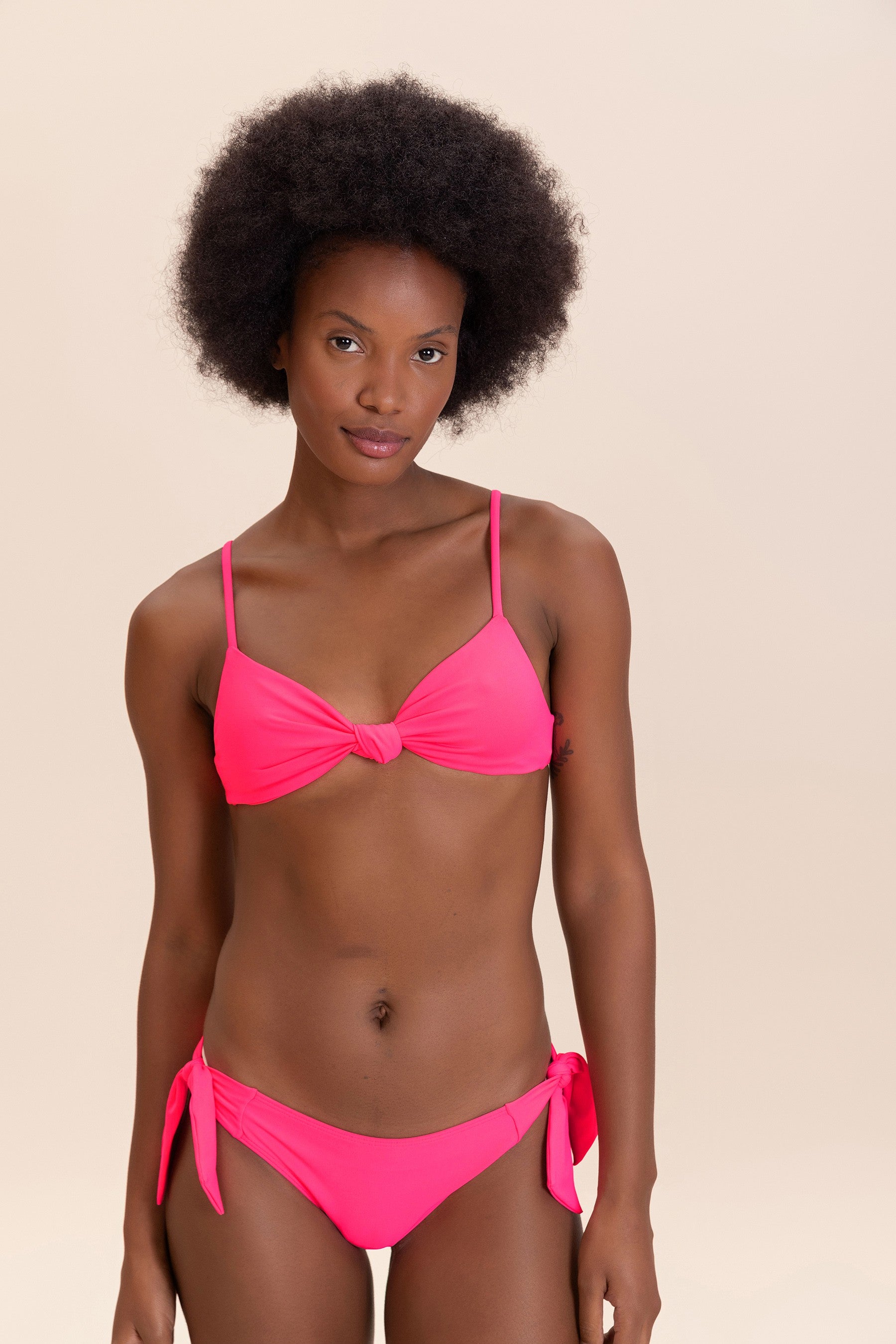 Sense® Knot Bikini Top - Women's Adjustable Swimwear for Beach & Pool - Perfect for Summer Vacations, Surfing, and Sunbathing