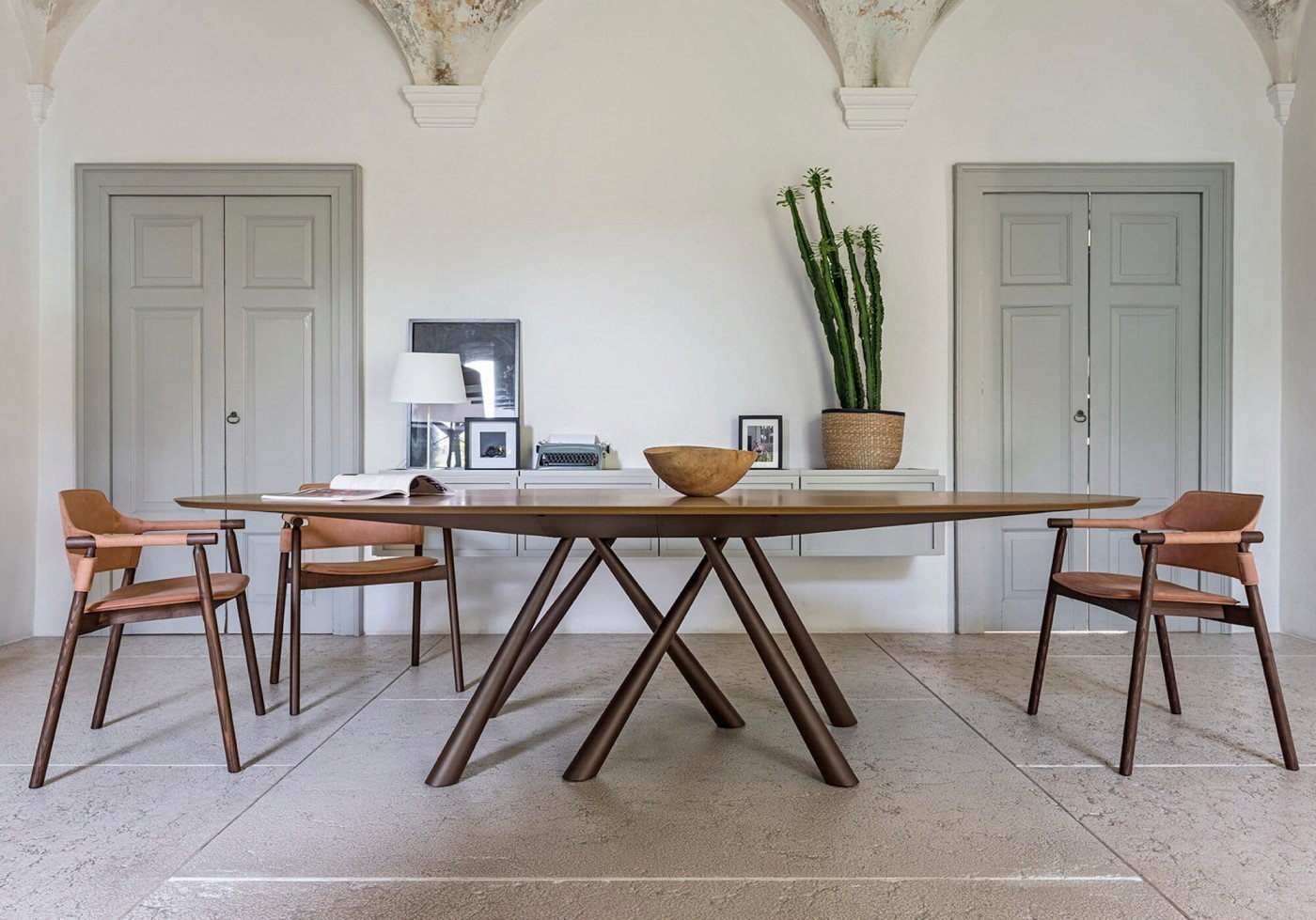 Midj Forest Elliptical Dining Table - Modern Solid Wood Oval Table for Dining Room, Kitchen, or Breakfast Nook - Perfect for Family Gatherings & Dinner Parties