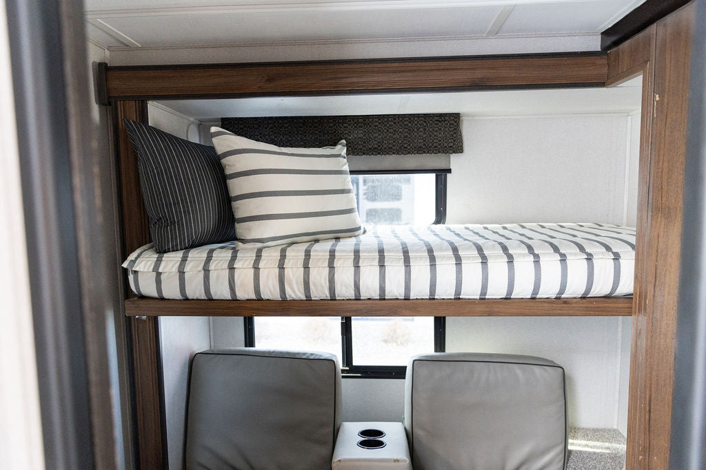 Chandler Beddy's - Cozy and Stylish Bedding Set for a Comfortable Sleep | Perfect for Home, Dorm, and Guest Room Decor