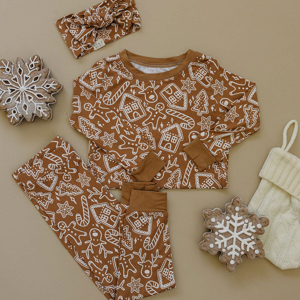Premium Bamboo Cozy Set - Soft & Breathable Gingerbread-Themed Loungewear for Women | Perfect for Winter Relaxation, Christmas Pajamas & Holiday Gift Giving