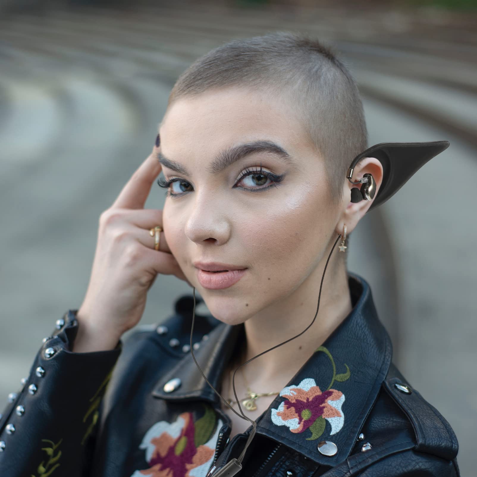 Wireless Elf Earbuds with Microphone - In-Ear Headphones for Cosplay & Fantasy Costume Accessories (Black) - Perfect for Anime Conventions, Halloween & Role Playing