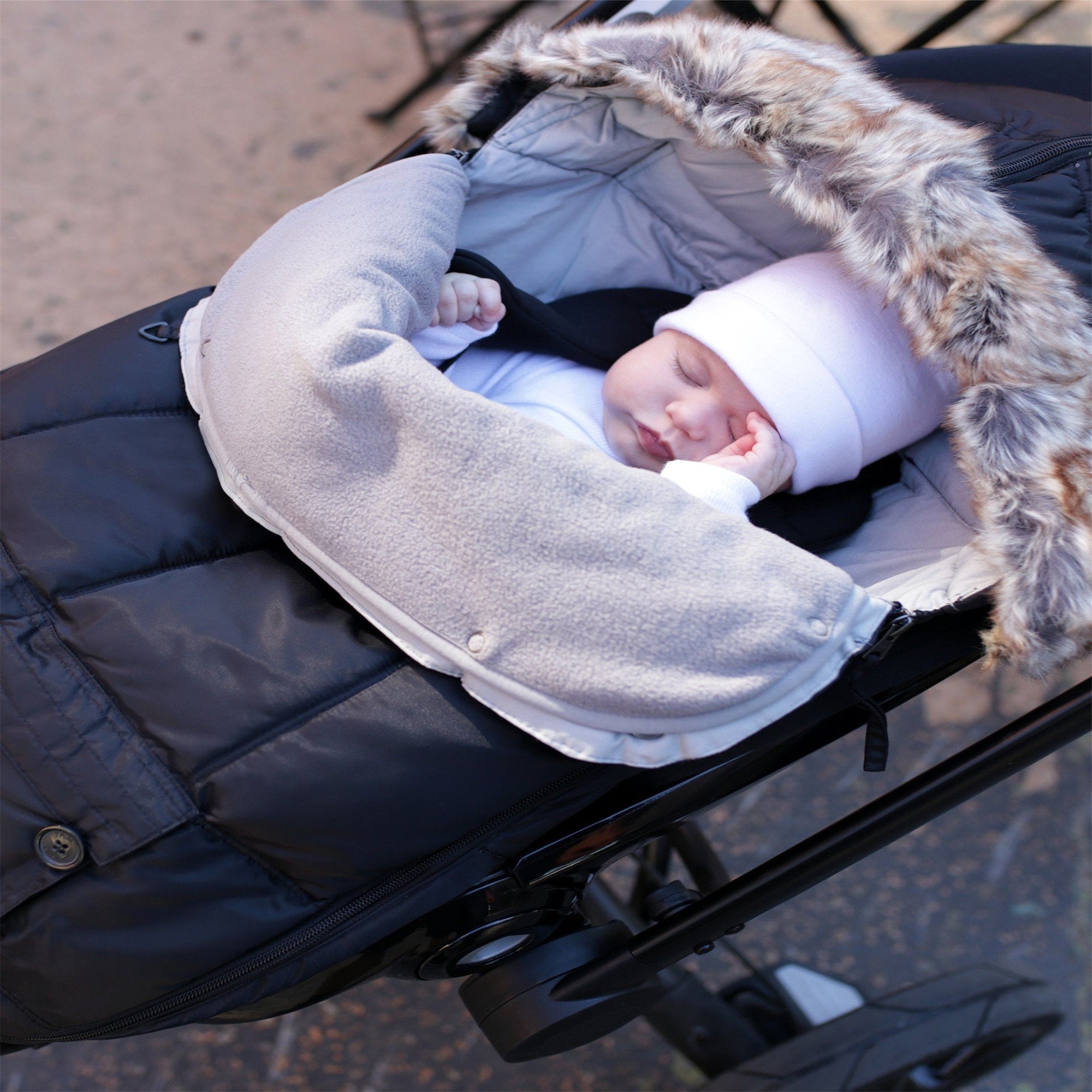 7AM Enfant Le Sac Igloo - Premium Baby Carrier Backpack for Hiking & Travel, Lightweight & Ergonomic Design for Parents - Perfect for Outdoor Adventures, Shopping, and Daily Use