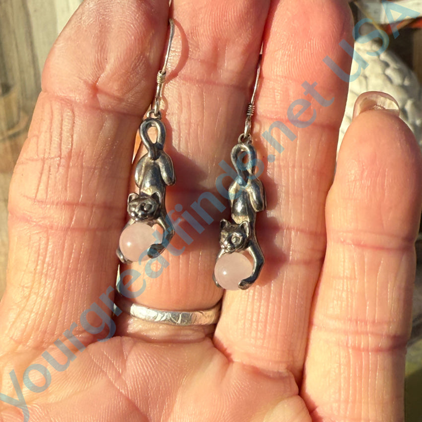 Sterling Silver Cat & Ball Pierced Earrings for Women - Dainty Animal Jewelry Gift for Cat Lovers - Perfect for Casual Wear, Parties & Gifting