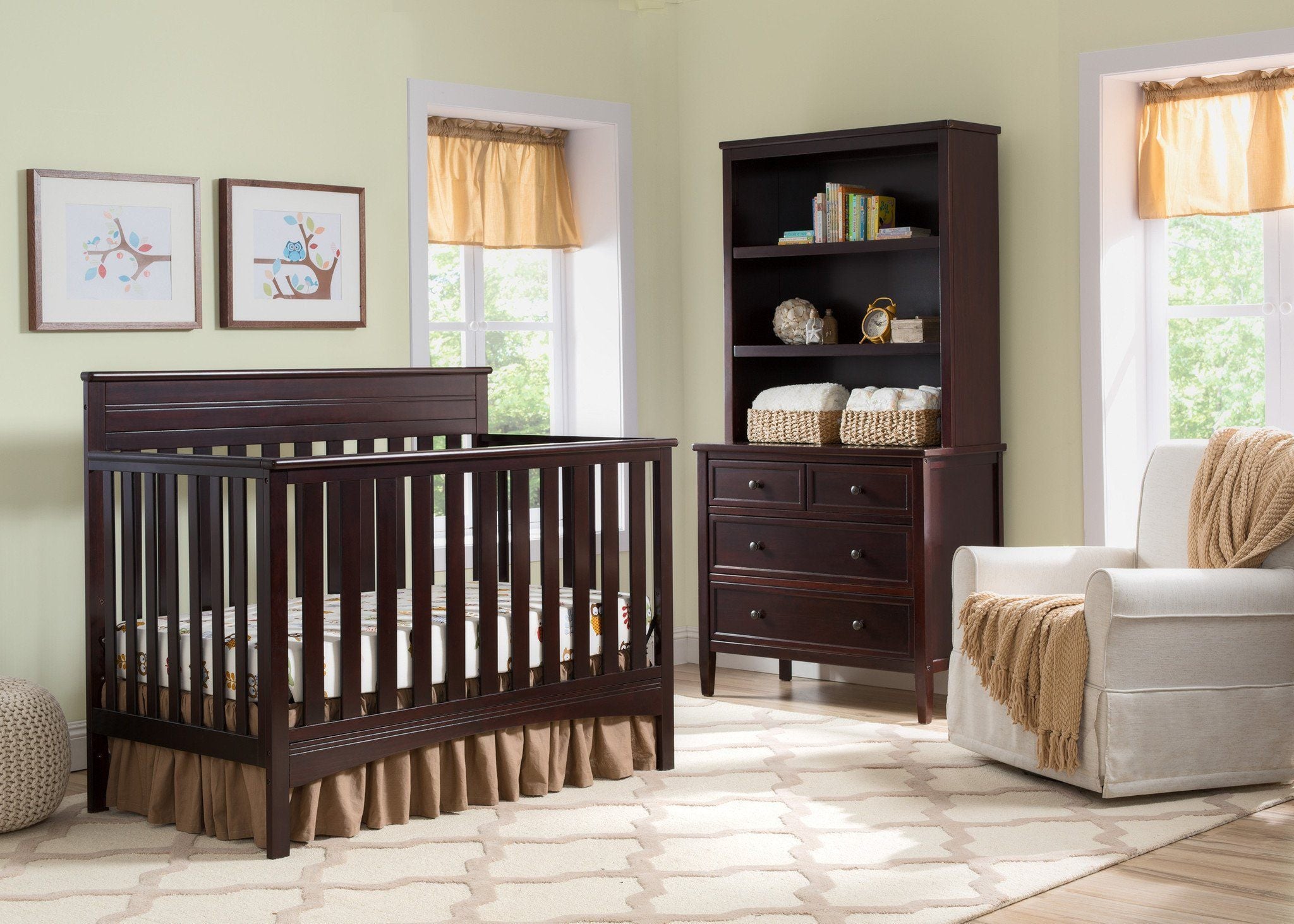 Fabio 4-in-1 Convertible Baby Crib - Toddler Bed & Daybed with Storage Drawer - Safe Nursery Furniture for Newborns & Kids - Perfect for Bedrooms, Daycare & Guest Rooms