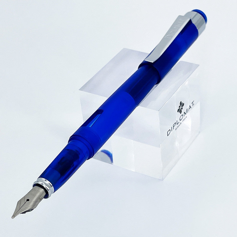 Diplomat Magnum Fountain Pen - Demo Blue Translucent Design - Premium Writing Instrument for Calligraphy, Note Taking & Gift Giving - Perfect for Office, School & Special Occasions