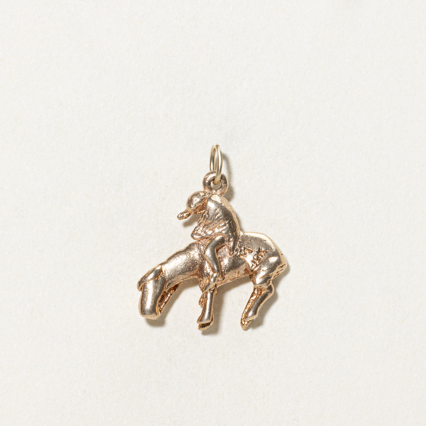 10K Yellow Gold Knight & Horse Charm Pendant - Elegant Jewelry for Men & Women - Perfect for Gifts, Medieval Lovers & Equestrian Enthusiasts - Wear to Parties, Weddings & Special Occasions