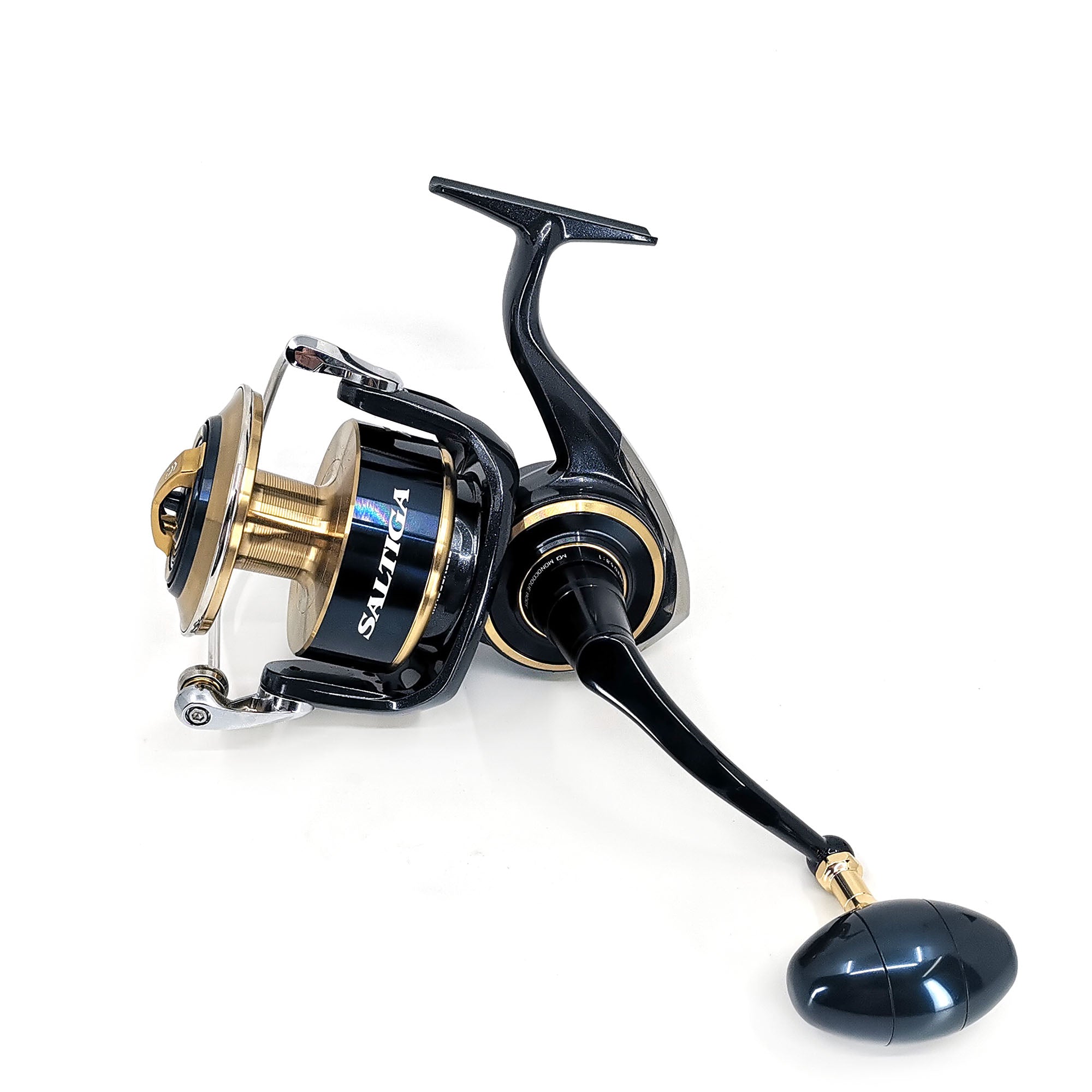 Daiwa Saltiga Spinning Fishing Reel 2020 Model - High Performance Saltwater Fishing Gear for Offshore & Surf Casting