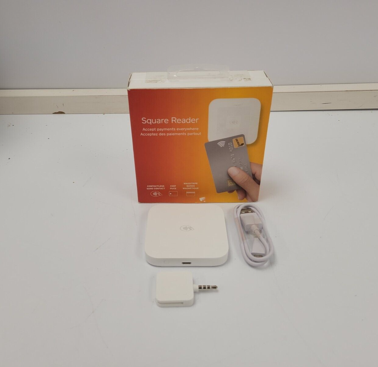 Square Card Reader for Contactless & Chip Payments - Mobile Credit Card Processor for Small Businesses - Perfect for Retail Stores, Food Trucks & Market Vendors