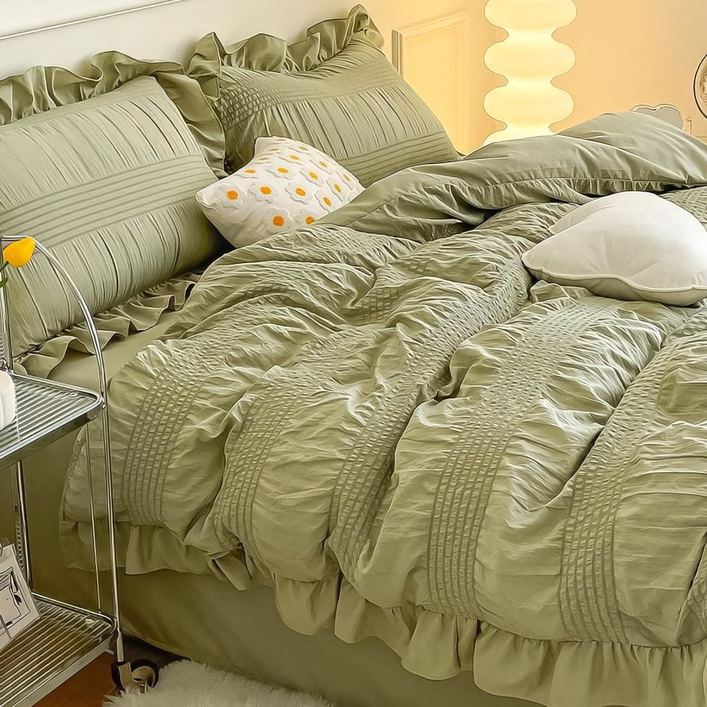 Elegant Ruffled Seersucker Bedding Set - Soft & Breathable Queen Size Bed Sheets with Pillowcases - Perfect for Summer Nights, Guest Rooms & Coastal-Themed Bedrooms