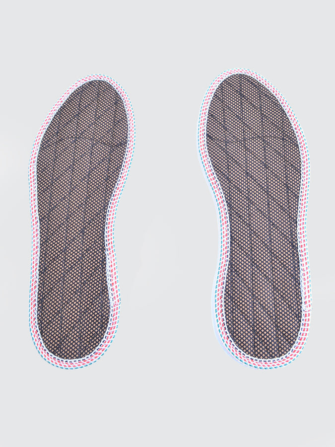 Organic Cinnamon Yoga Insoles - Natural Foot Deodorizer for Yoga, Meditation & Fitness - Perfect for Yoga Studios, Gyms & Home Workouts