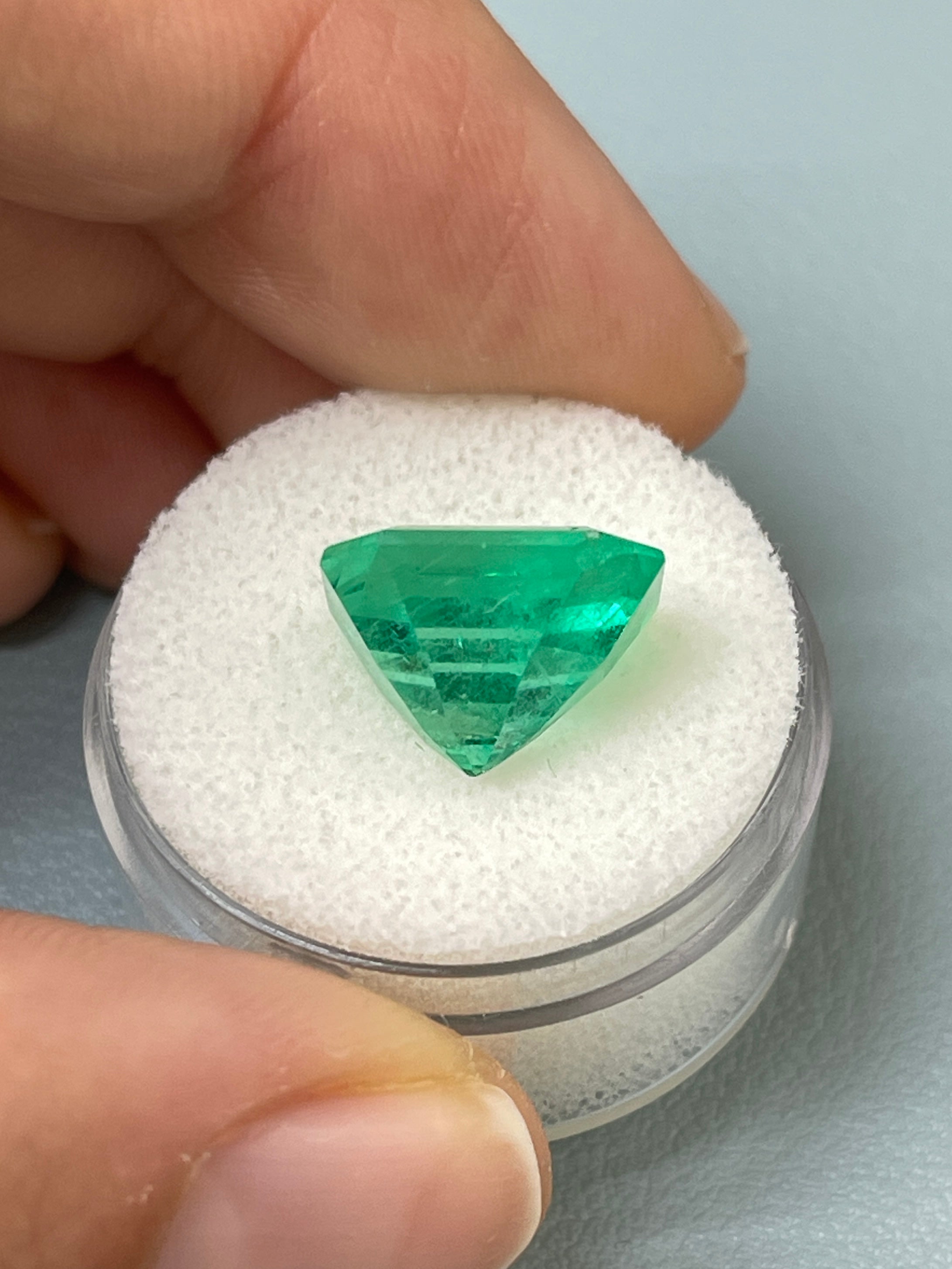 7.92 Carat 13x11.5mm Chunky Emerald Cut Loose Colombian Emerald Gemstone for Jewelry Making - Engagement Rings, Pendants & Fine Jewelry Designs