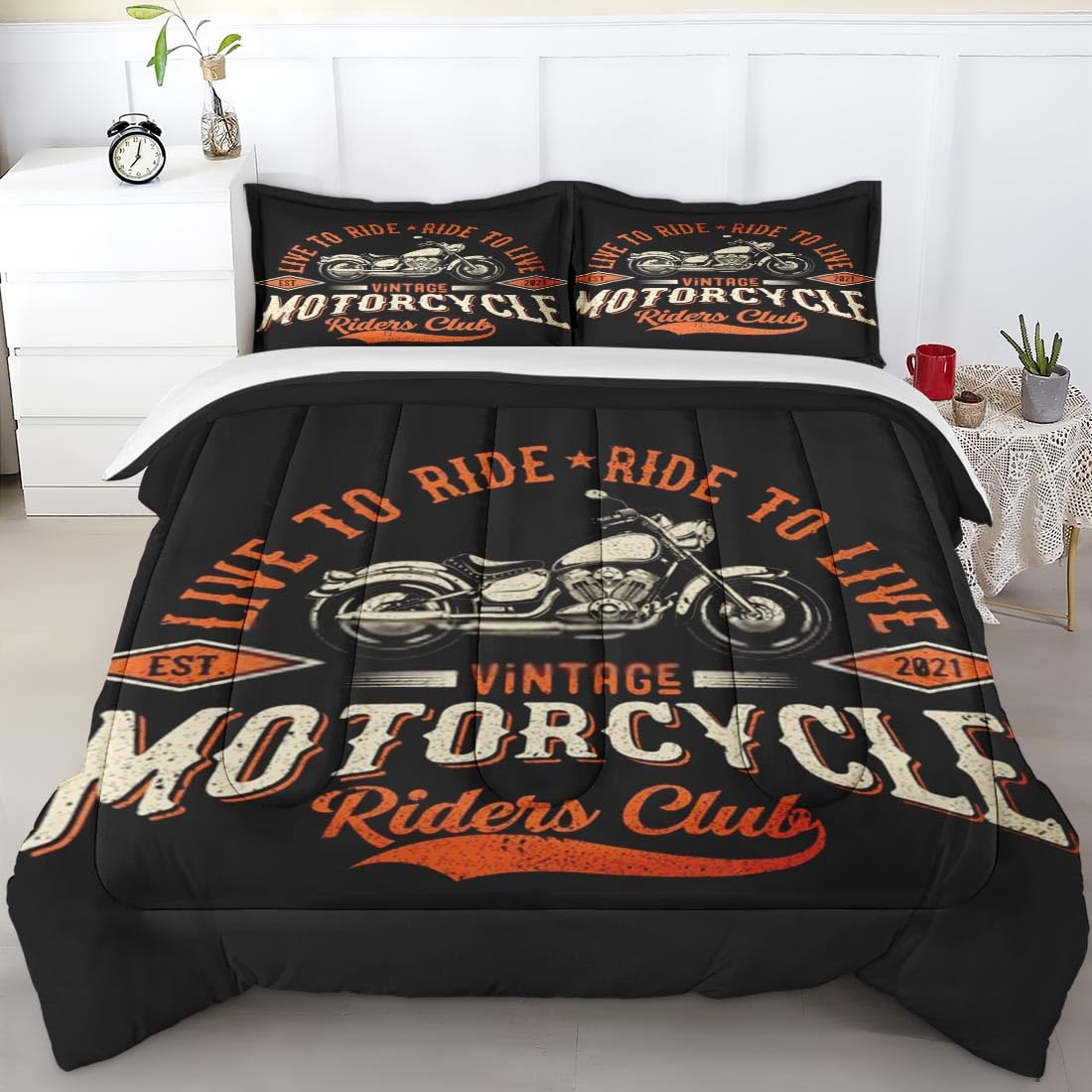Pinbeam Vintage Motorcycle Comforter Set Queen Size - Retro Race Biker Bedding for Kids & Adults - Includes 2 Pillowcases - Perfect for Bedroom Decor & Motorcycle Enthusiast Gifts