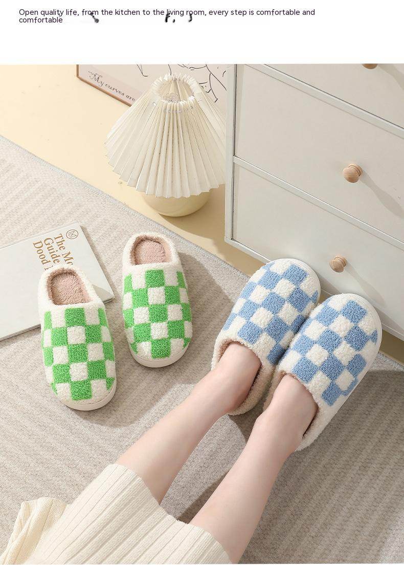Cozy Plaid Fleece Slippers for Women & Men - Warm Fuzzy Indoor House Shoes for Winter Comfort - Perfect for Lounging at Home, Relaxing by the Fireplace