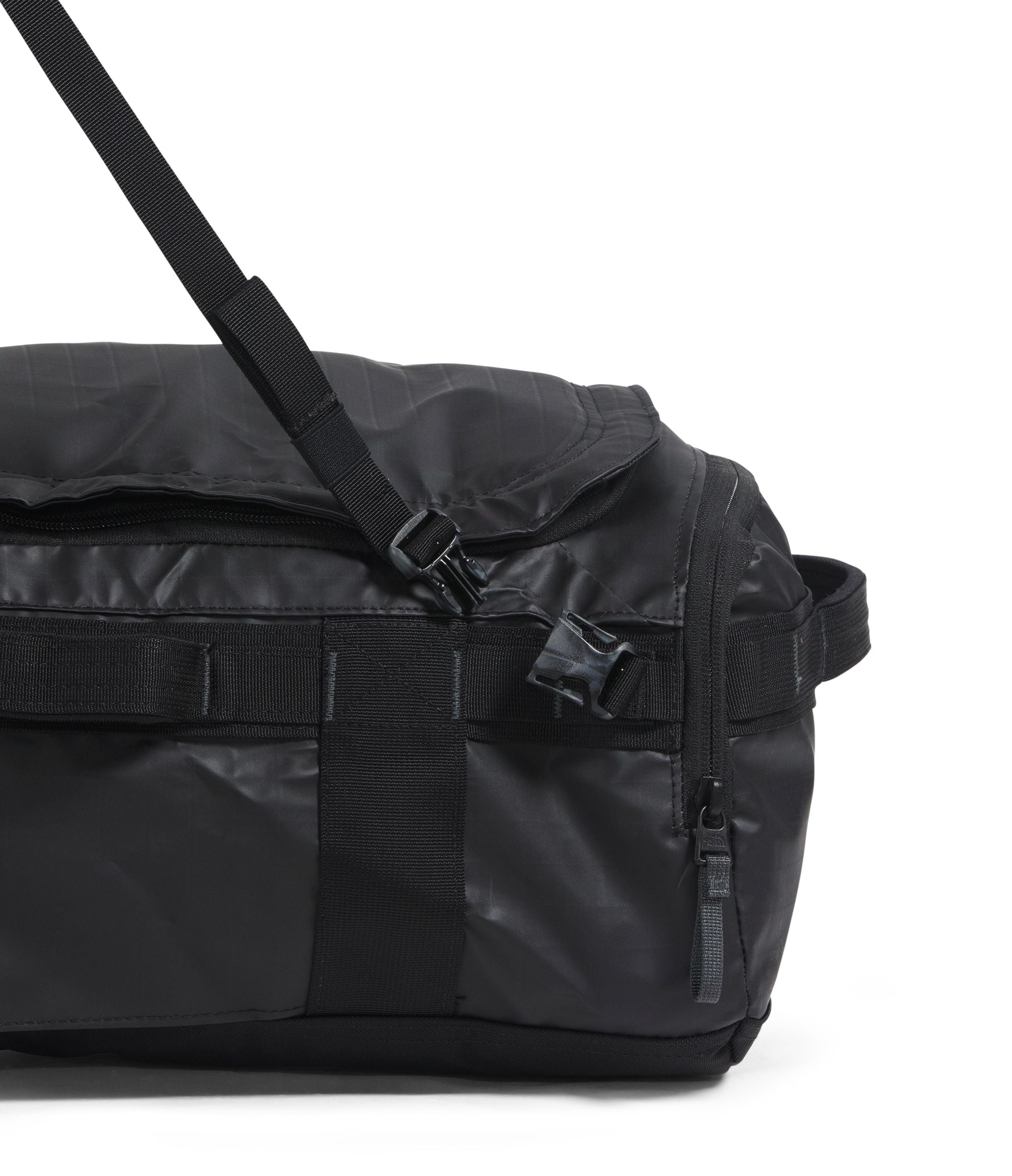 The North Face Base Camp Voyager Duffel 32L - Waterproof Travel Duffel Bag for Camping, Hiking & Outdoor Adventures - Durable Gear for Men & Women