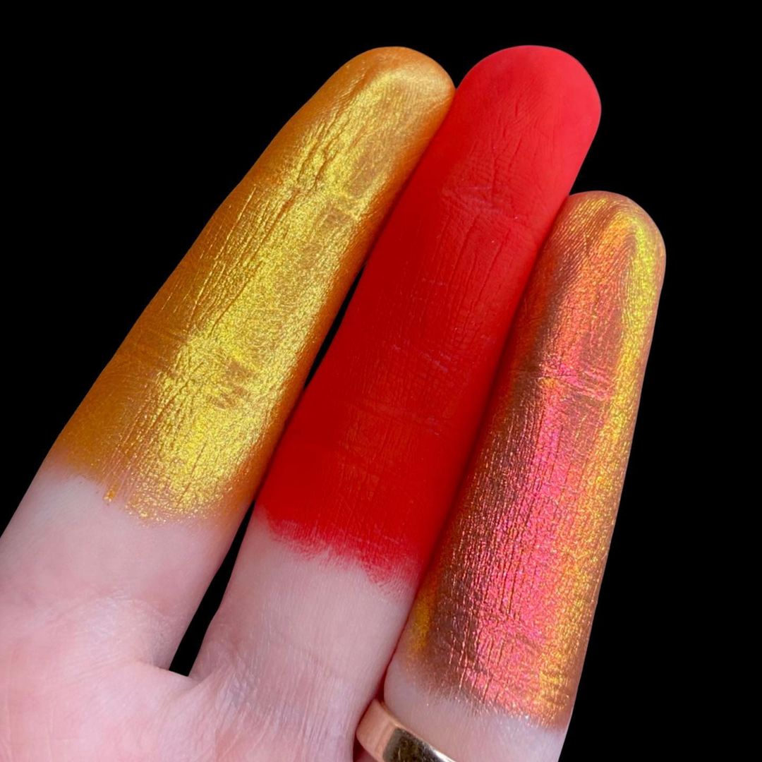 Unique & Bold Eyeshadow Palette - Vibrant Colors for Creative Makeup Looks | Perfect for Halloween, Cosplay & Artistic Expression