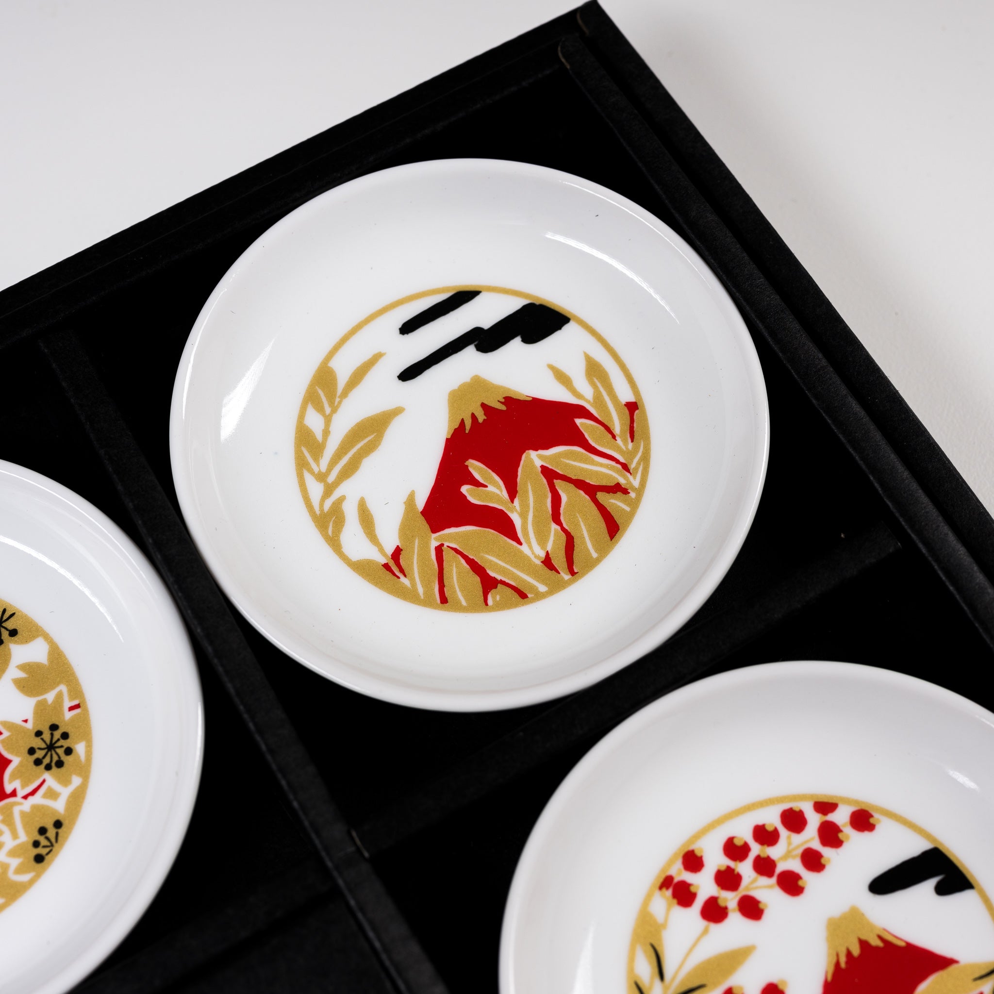 Mt Fuji Small Serving Plate Gift Set - Set of 5 Japanese Ceramic Dishes for Sushi, Desserts & Appetizers | Perfect for Home Dining, Parties & Japanese-Themed Decor
