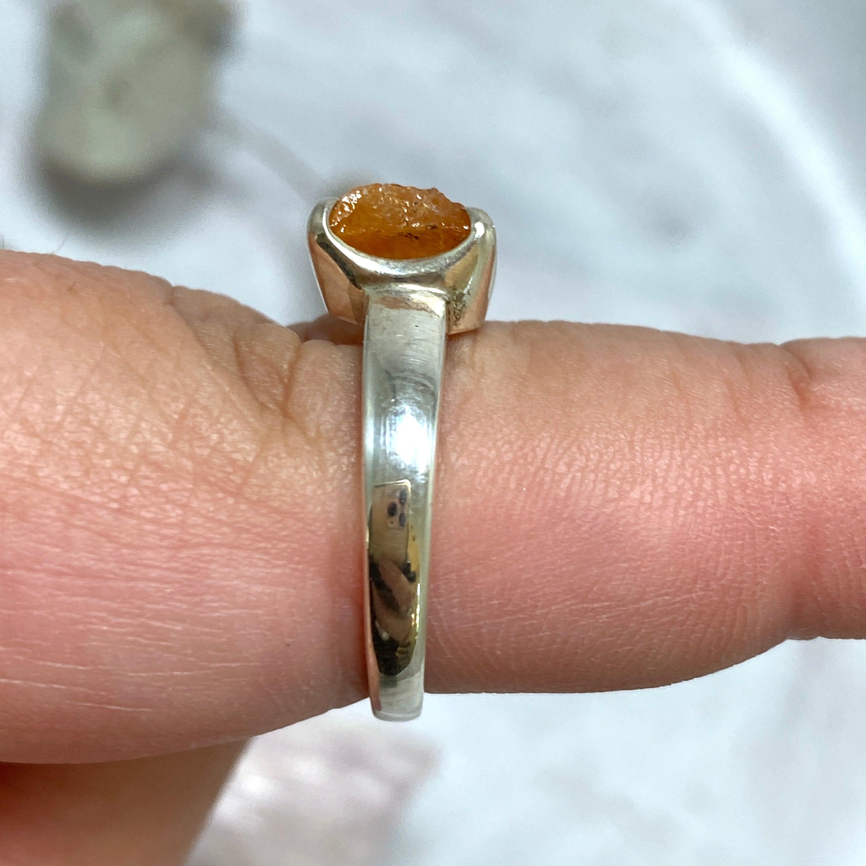 Natural Mandarin Garnet Raw Ring with Claw Setting - Size 8.5 (PRGJ213) - Perfect for Boho Jewelry, Wedding Bands & Everyday Elegance