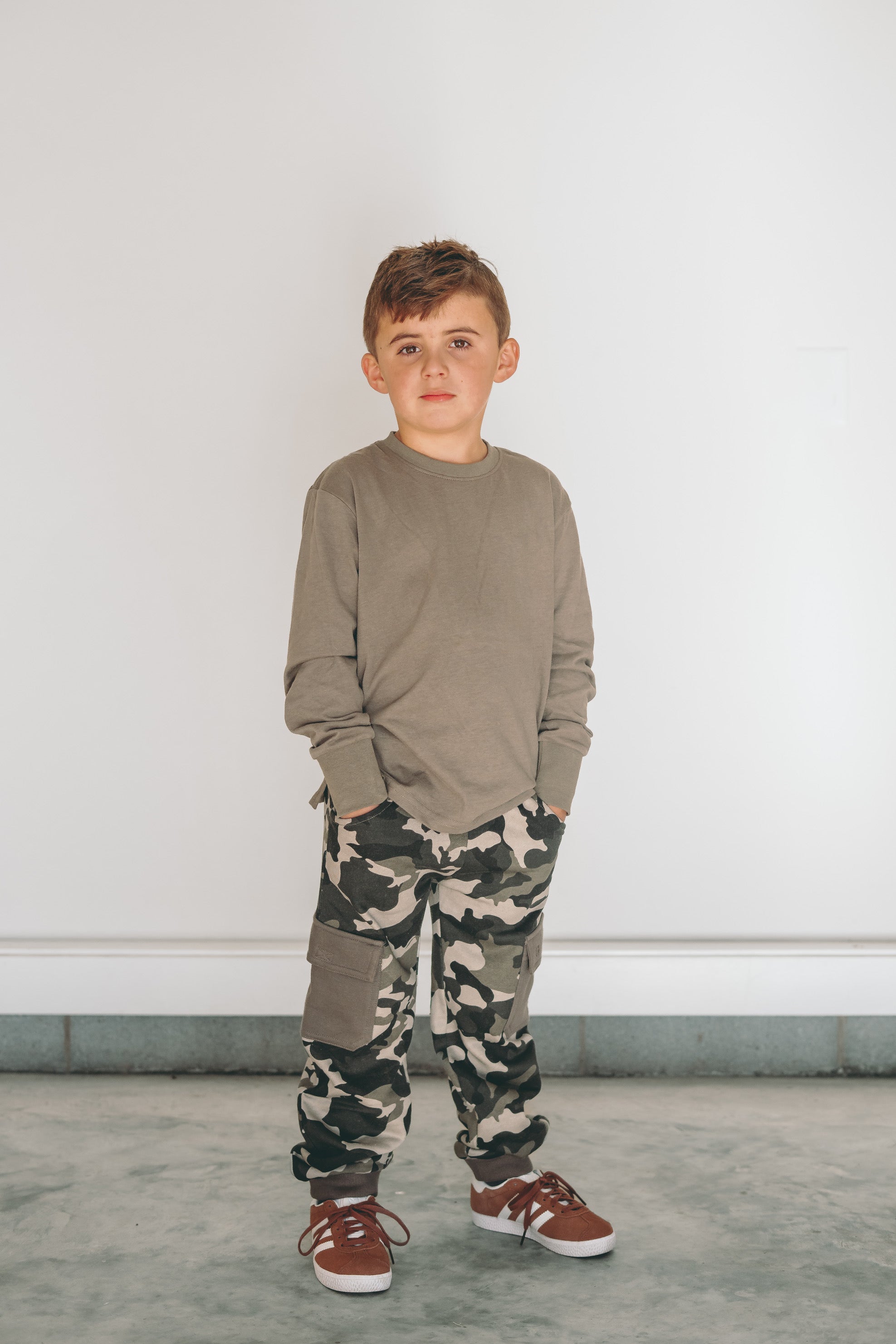 Premium Long Sleeve Casual T-Shirt for Men - Soft Cotton Crew Neck Basic Tee in Army Green | Perfect for Everyday Wear, Layering & Outdoor Activities