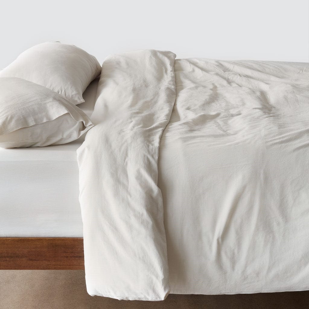 Organic Cotton Bedding Set - Soft & Breathable Resort Style Sheet, Duvet Cover & Pillowcase - Perfect for Luxury Hotels, Vacation Homes & Cozy Bedrooms