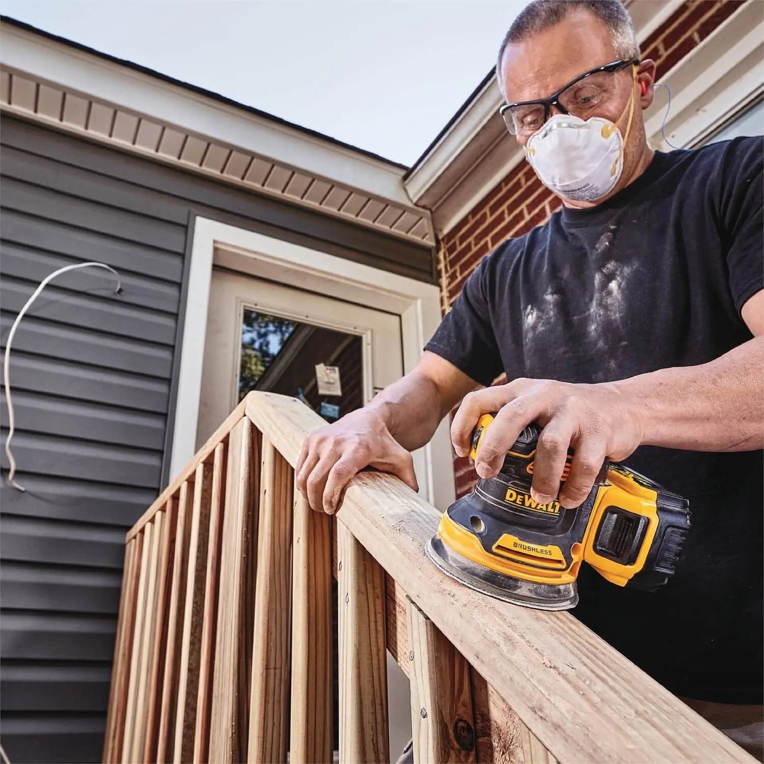 DEWALT DCW210P1 20V MAX Brushless 5-Inch Random Orbit Sander Kit - Perfect for Woodworking, Sanding Floors, and DIY Home Projects