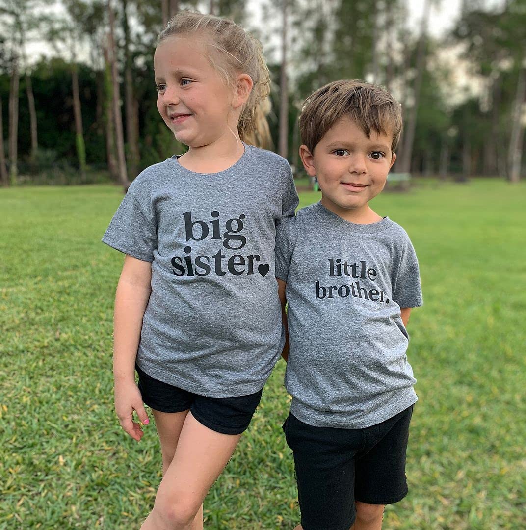 Big Brother & Little Brother Sibling Reveal Matching T-Shirts for Boys, Toddlers & Babies - Perfect for Gender Reveal Parties, Newborn Announcements & Family Photos