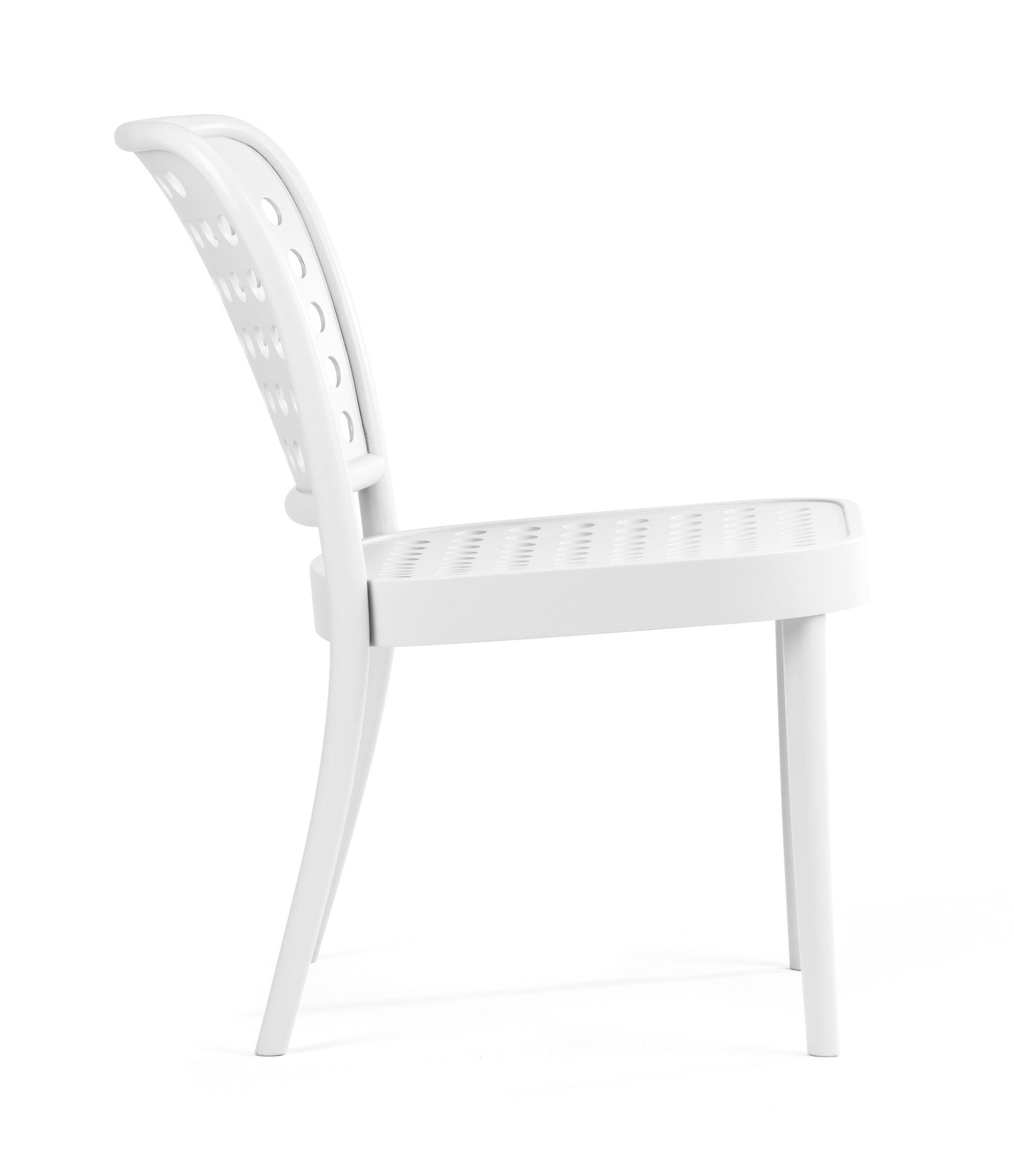 822 Bentwood Lounge Chair by Ton - Mid-Century Modern Wooden Armchair for Living Room, Office & Patio - Ergonomic Design for Comfortable Seating & Relaxation