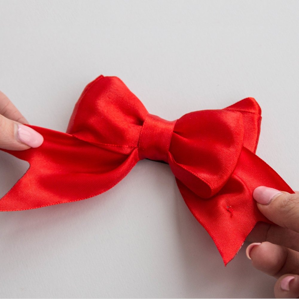 SUCK UK Red Musical Ribbon - Reusable Gift Wrapping Ribbon for Birthdays, Weddings & Christmas Presents