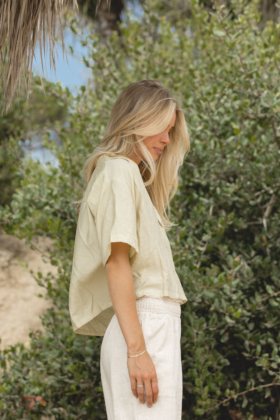 Zenni Women's Stylish Woven Button-Down Shirt - Casual & Office Wear - Perfect for Work, Dating & Everyday Outfits