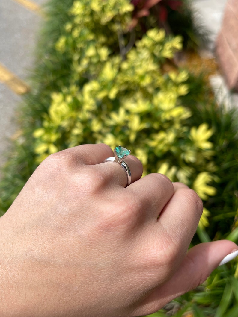 2.24 Carat Rich Sea Colombian Emerald Round Solitaire Classic Engagement Ring in 14K Gold - Perfect for Proposals, Weddings & Anniversary Gifts