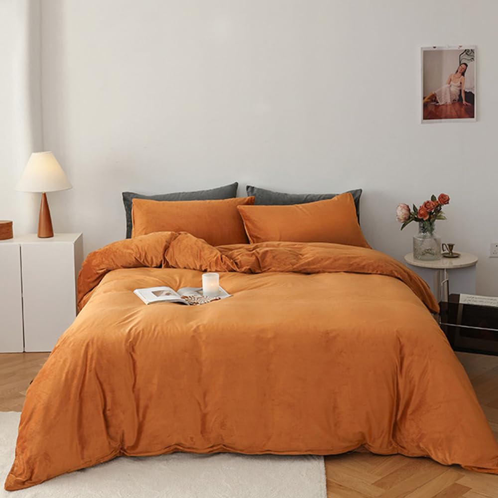 CLOTHKNOW Brown Fluffy King Size Comforter Set - 3 Piece Velvet Bedding with Soft Flannel Comforter & 2 Pillowcases - Luxurious Warm Bedding for Winter Nights, Cozy Home Decor