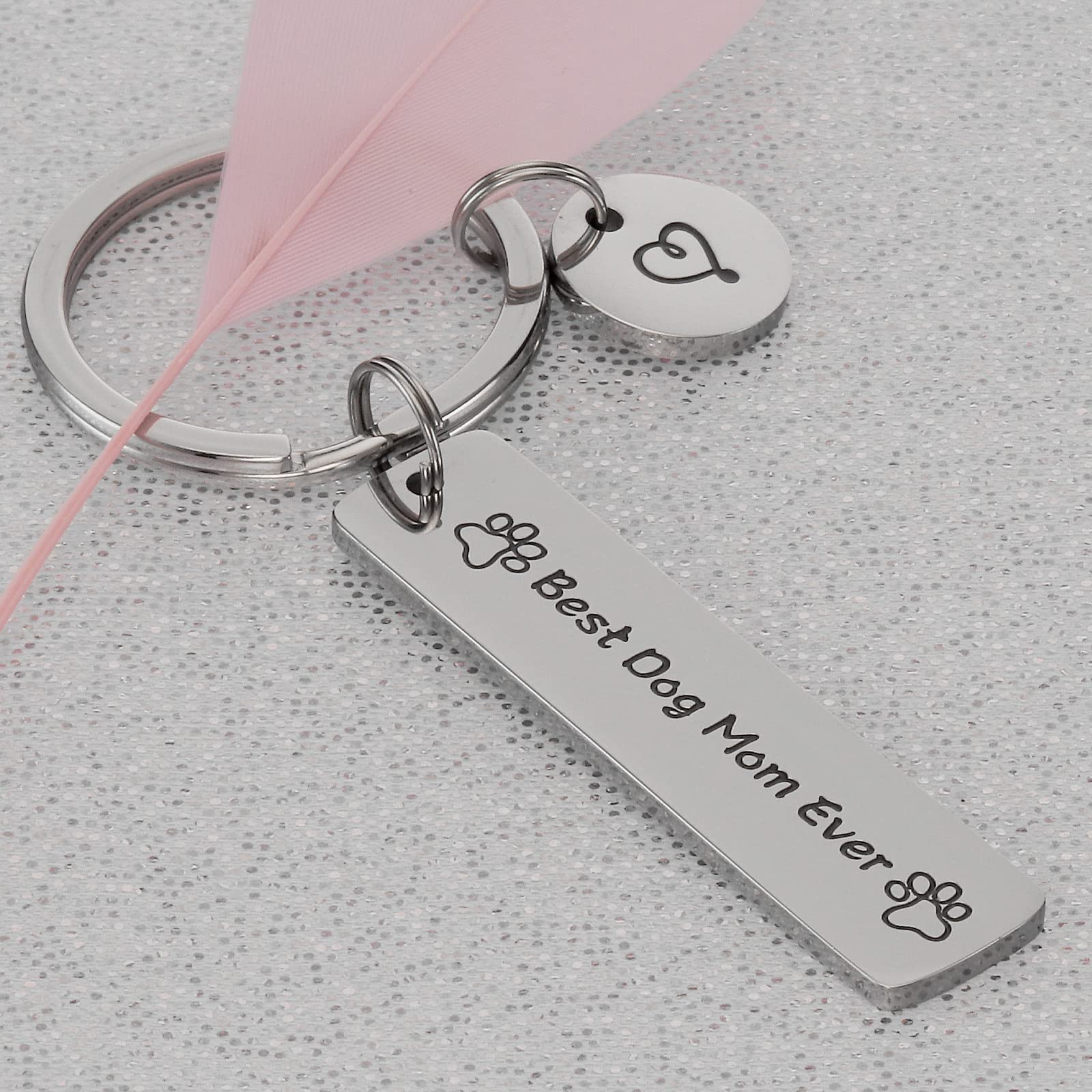 Kivosliviz Dog Mom Keychain - Best Dog Mom Ever Gift for Animal Lovers - Perfect for Pet Moms, Dog Walks, and Everyday Carry