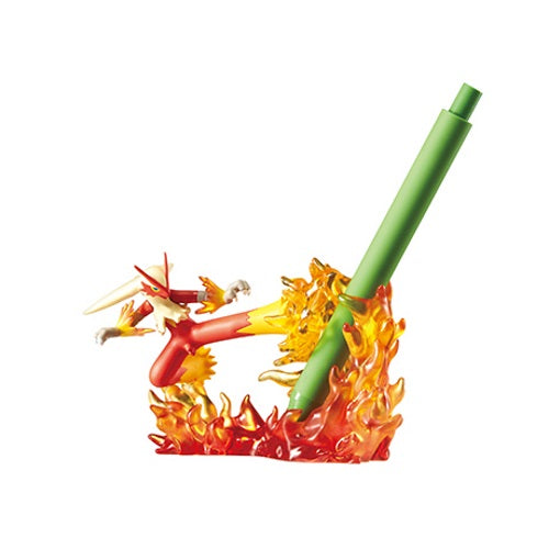 Pokemon DesQ Battle On Desk Figure - 3 Inch Collectible Toy for Anime Fans, Office Decor & Gift Ideas | Re-Ment Miniature Action Figure for Display, Gaming & Collectors