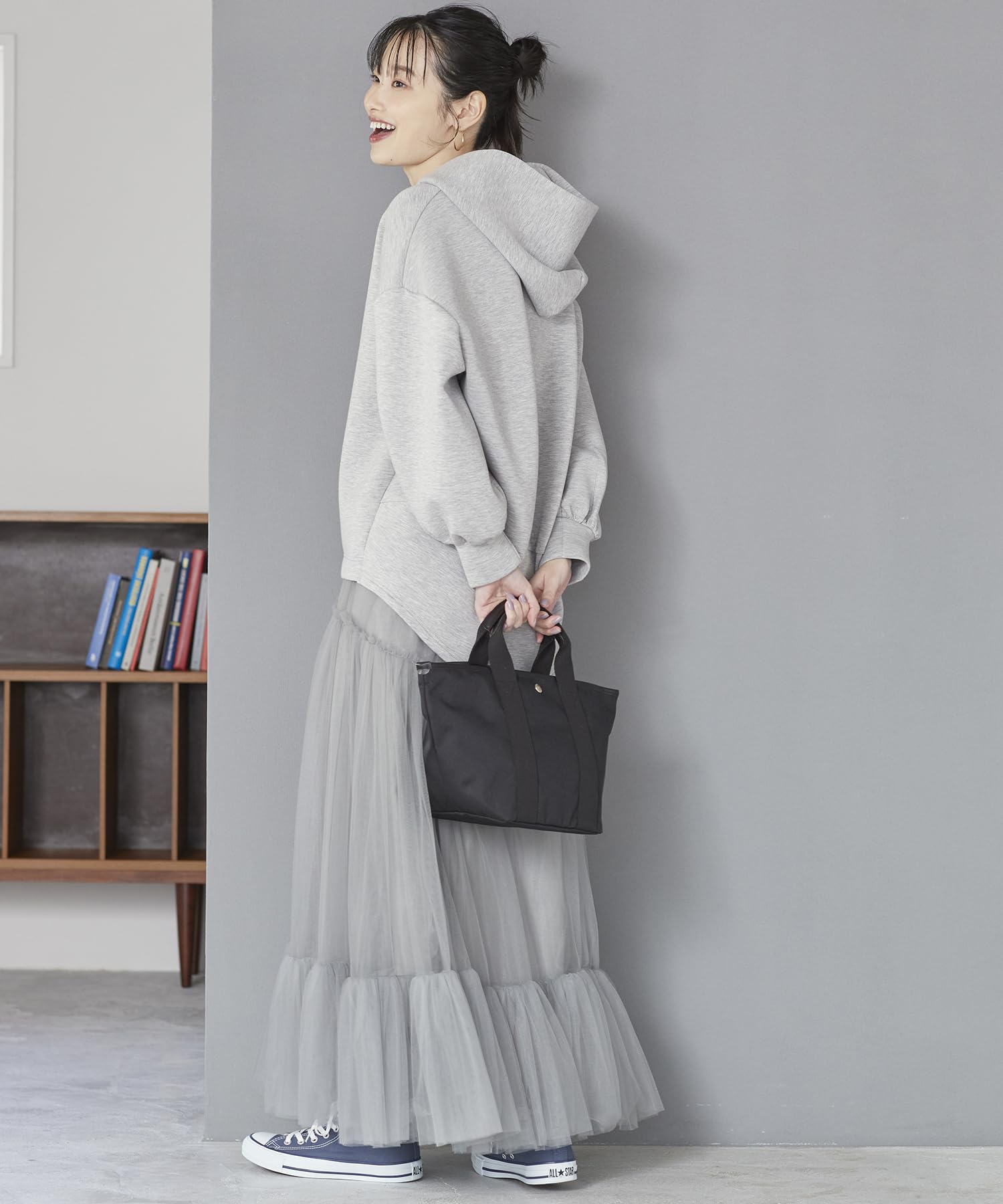 Stylish & Durable Canvas Tote Bag for Women - Eco-Friendly Reusable Shopping Bag - Perfect for Groceries, Beach, Work & Travel