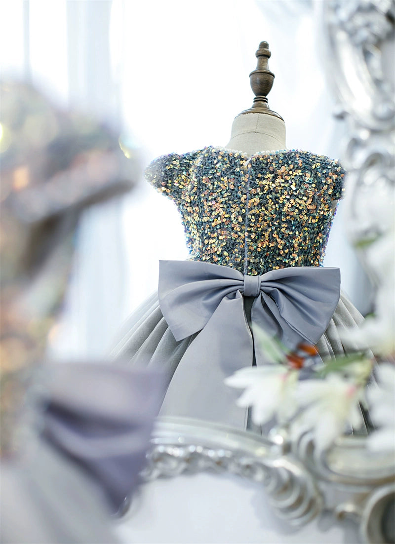 Princess Round Tea Length Tulle Flower Girl Dress in Grey - Perfect for Weddings, Birthday Parties & Special Occasions