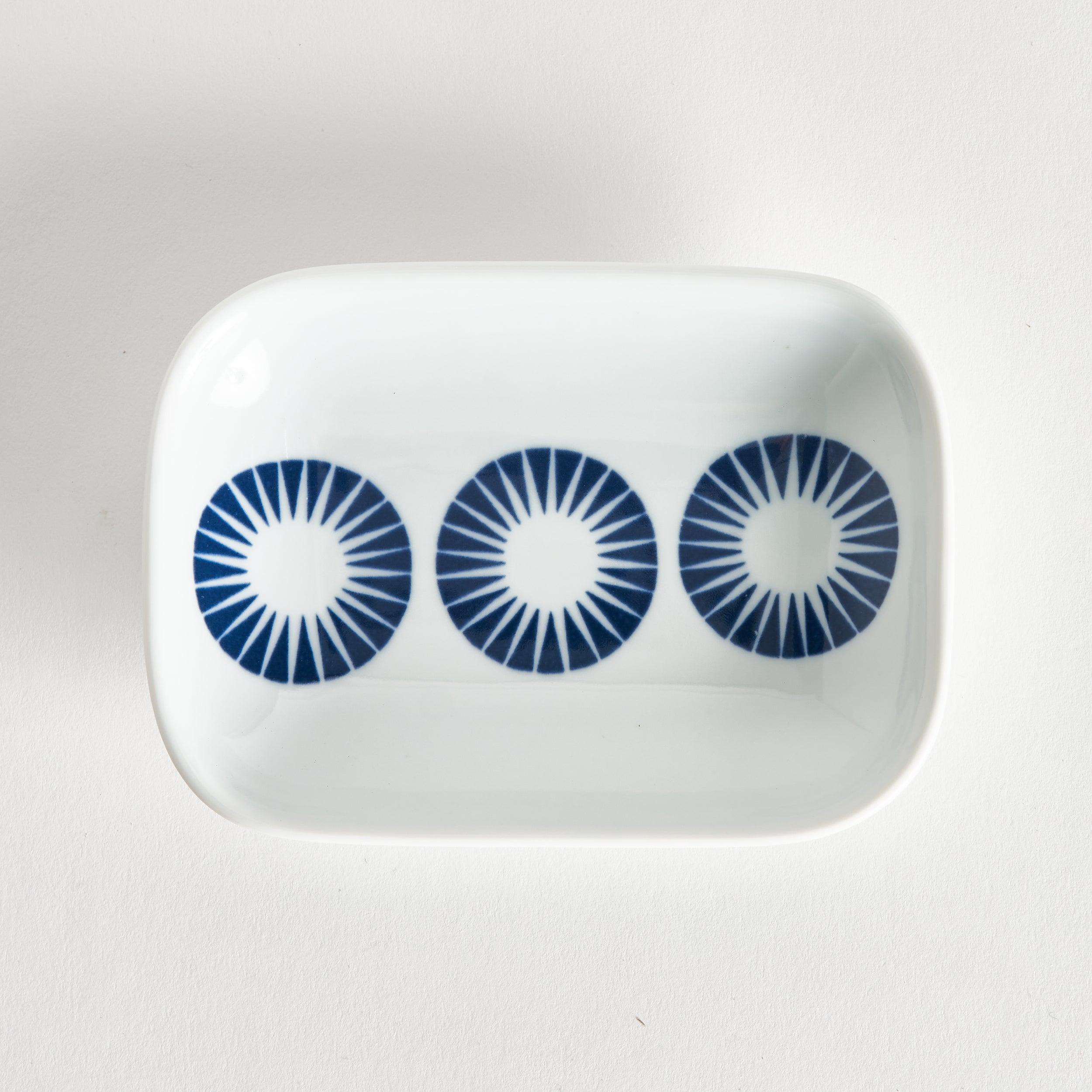 Modern Indigo Ceramic Circle Sauce Dish - Perfect for Dips, Condiments & Appetizers at Parties & Gatherings